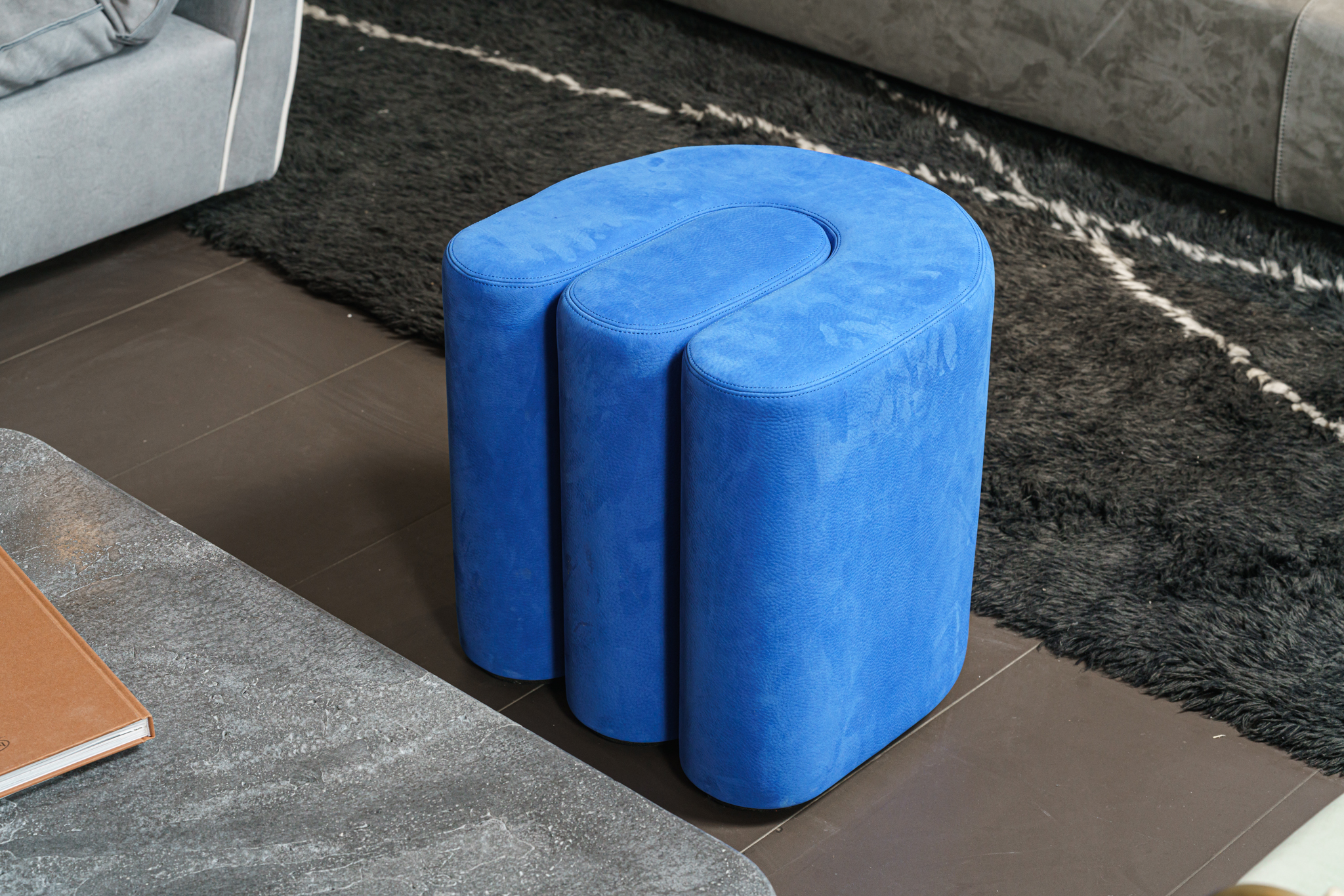 Пуф Adel Electric Blue — Baxter, кожа, фото 6
