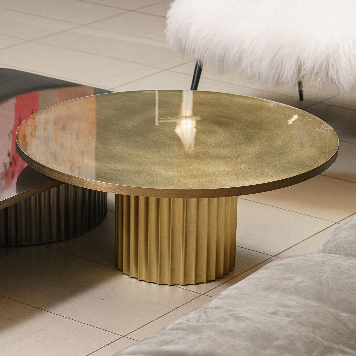 Журнальный столик Allure Antiqued polished brass 75 — Baxter, фото 2