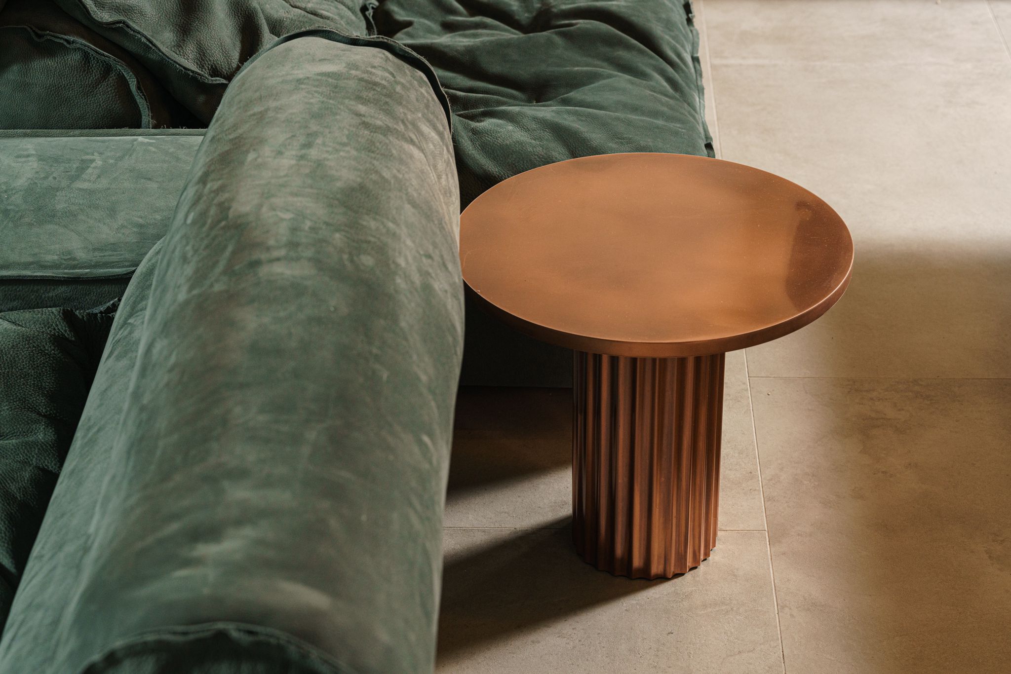 Журнальный столик Allure Glossy Antiqued copper 50 — Baxter, фото 6