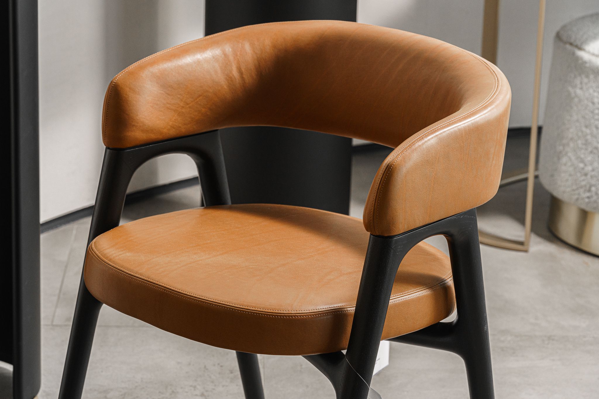 Стул Corinne Leather Cloister Natural — Baxter, дерево, фото 3