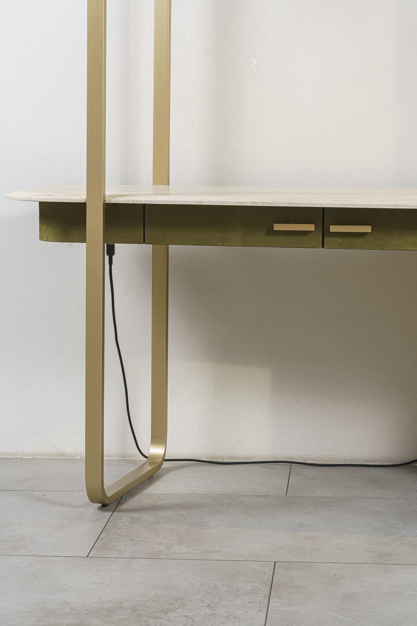 Современный дизайн Письменный стол Ellipse Kashmir Olive — Baxter, кожа, фото 3