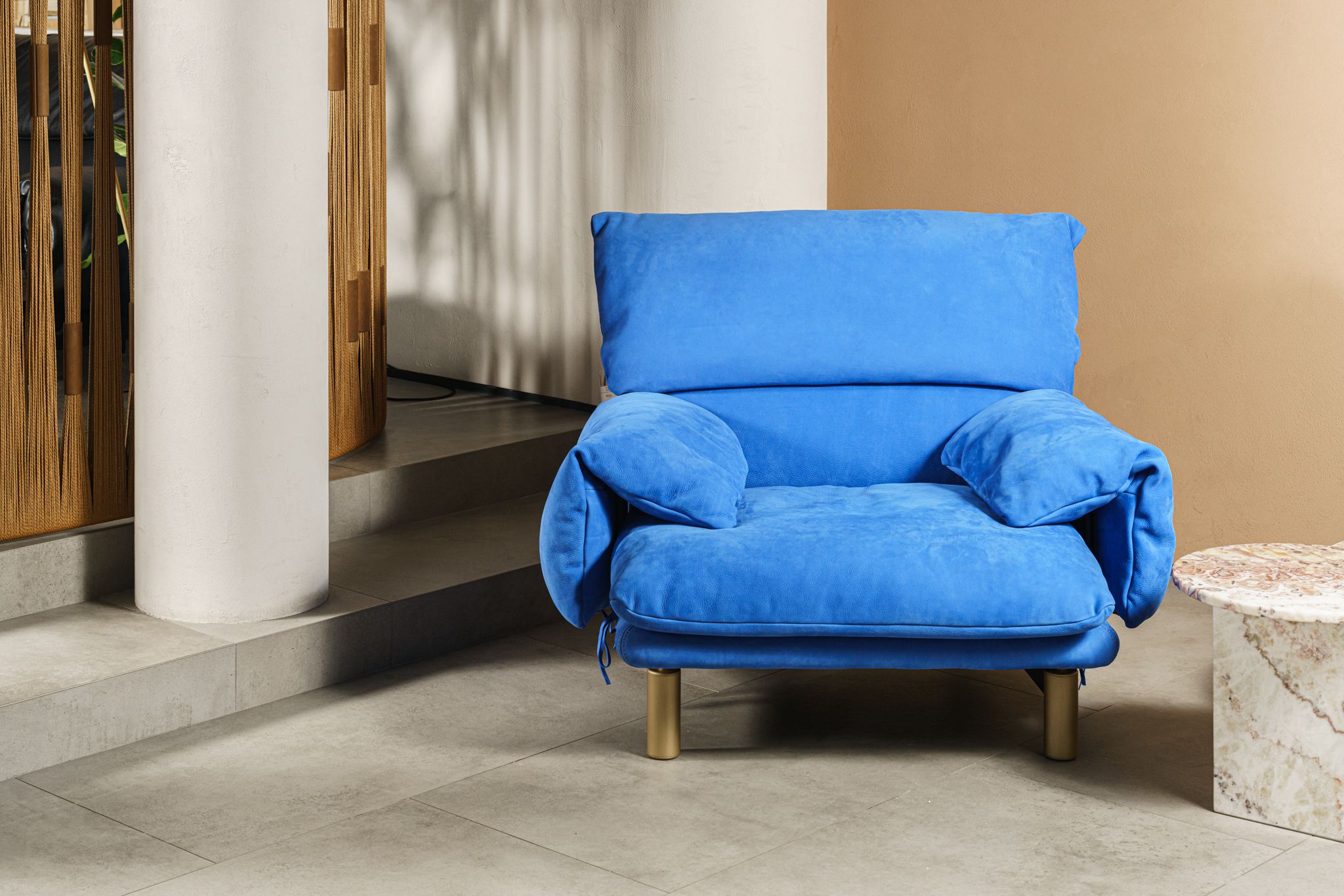 Каркас и наполнение: металл. Современный дизайн Кресло Jo Electric blue — Baxter, металл, фото 6