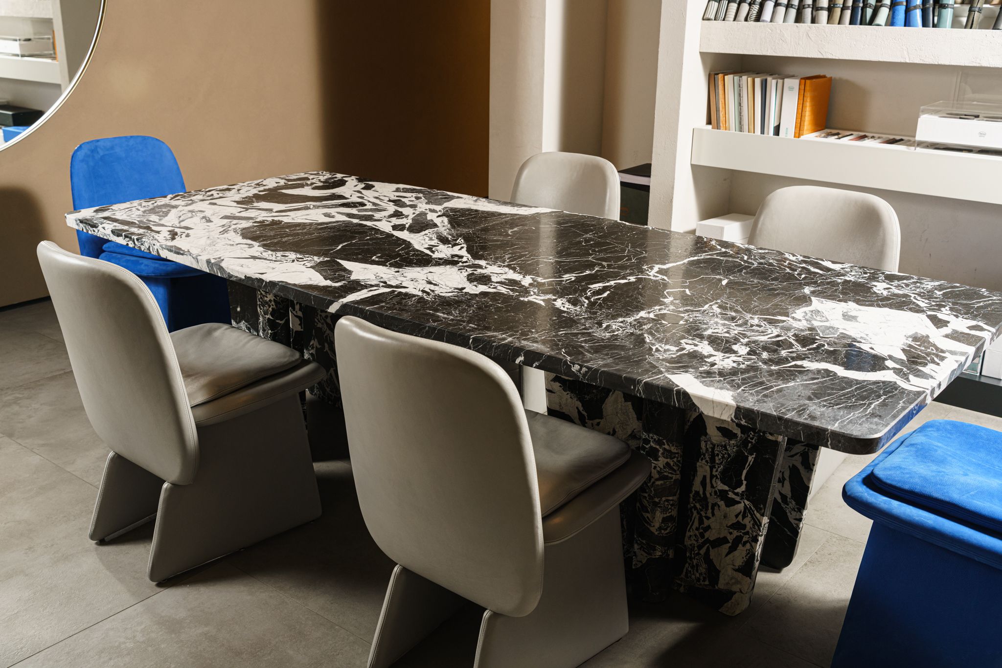 Стол Kate 305 Brushed Grand Antique D'Aubert — Baxter, мрамор, фото 3