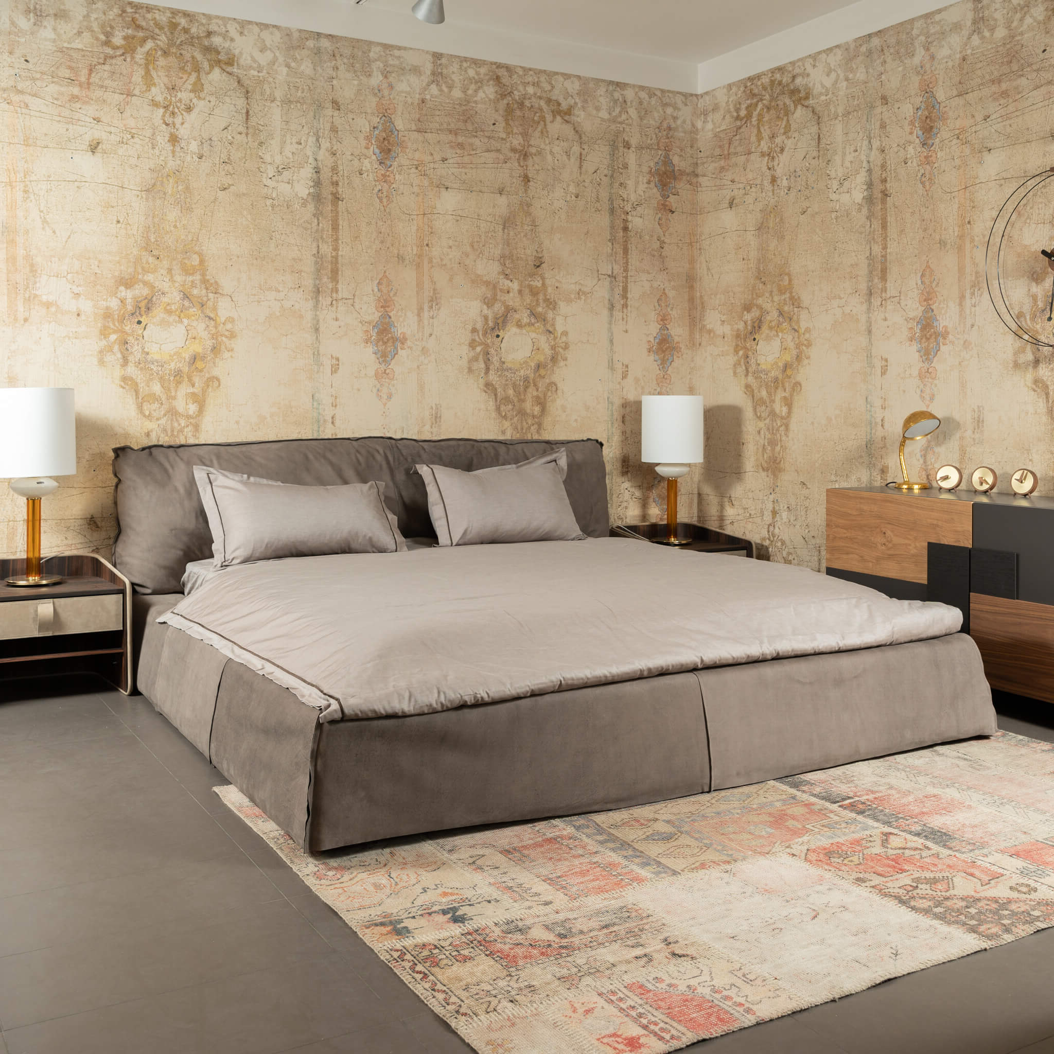 Кровать Paris Slim Kashmir Miel — Baxter, нубук, фото 2