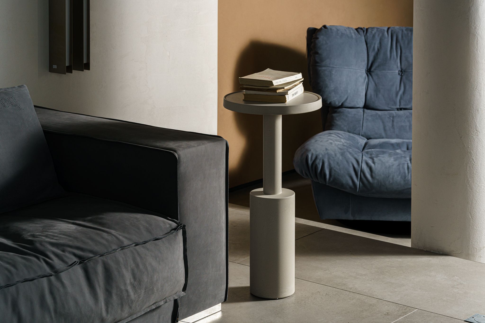 Журнальный столик Pilar 35 Concrete Sand / Anthracite Concrete — Baxter, дерево, фото 4