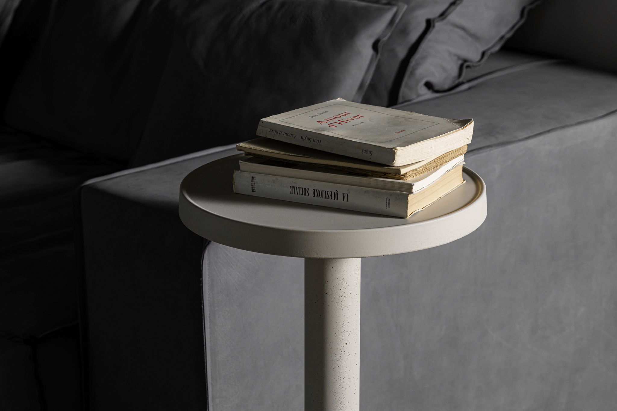 Журнальный столик Pilar 35 Concrete Sand / Anthracite Concrete — Baxter, дерево, фото 6