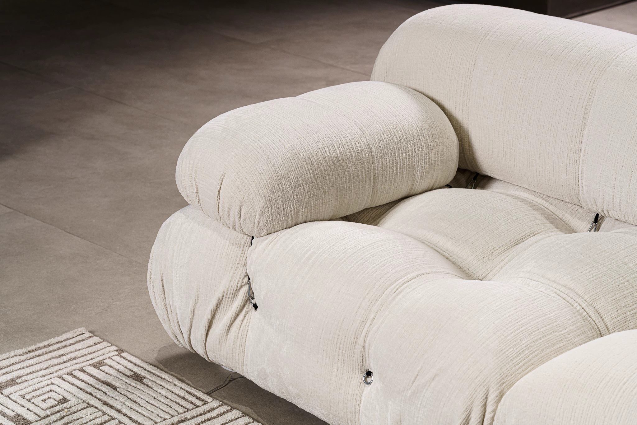 Диван Camaleonda Ivory white — B&B Italia, кожа, фото 5