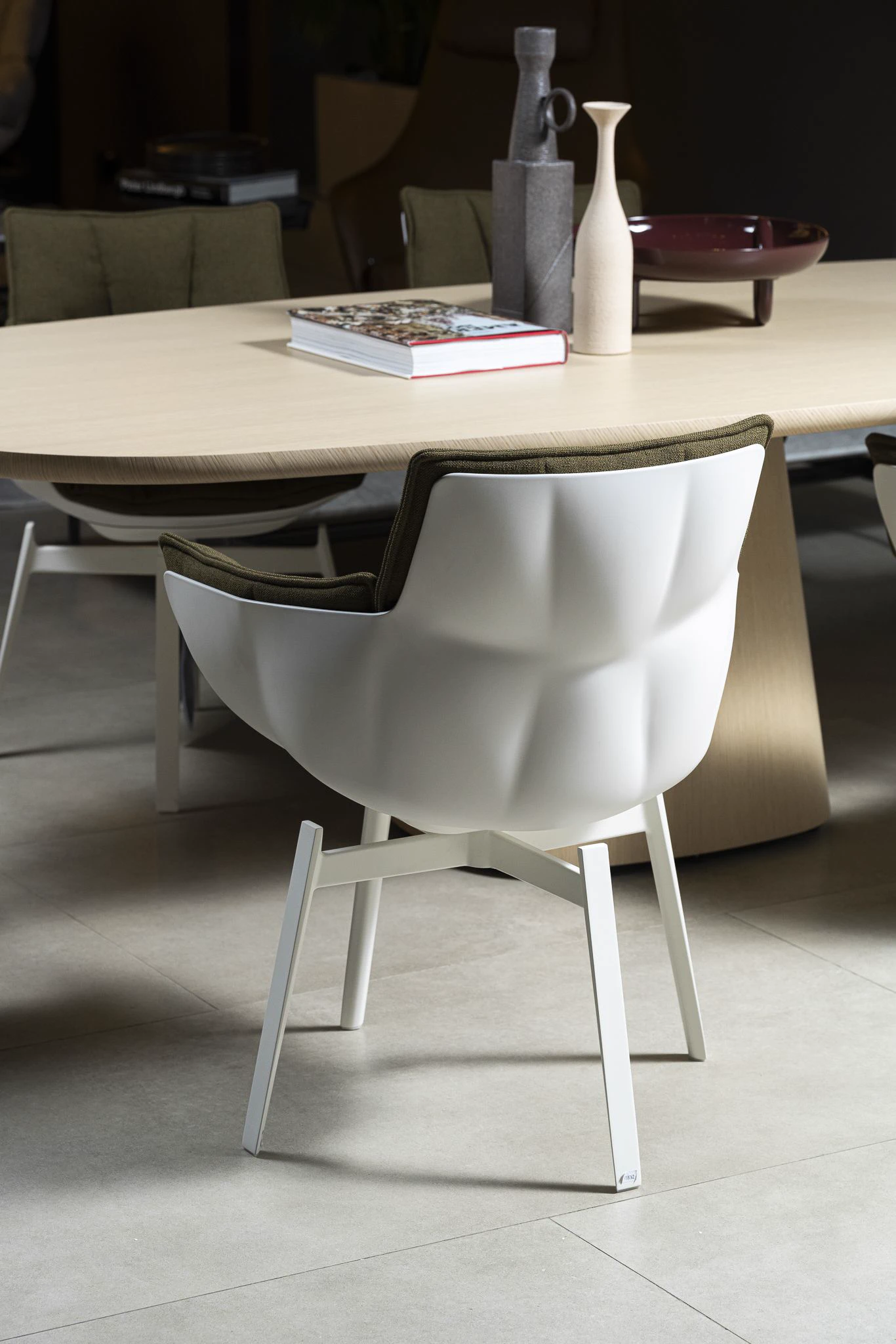 Стул Husk Sarabi 435/White — B&B Italia, кожа, фото 2