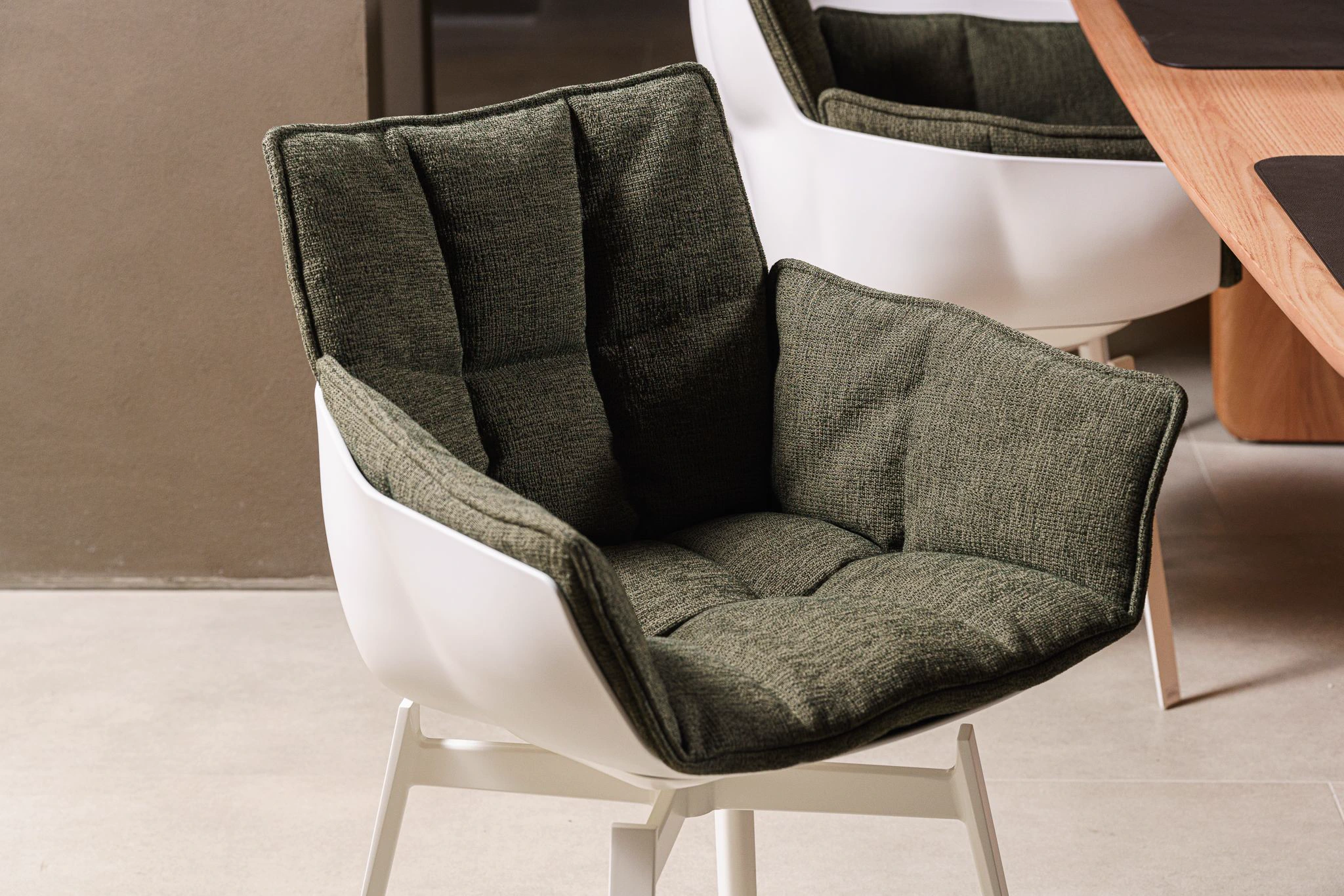 Стул Husk Verde Oliva — B&B Italia, кожа, фото 3