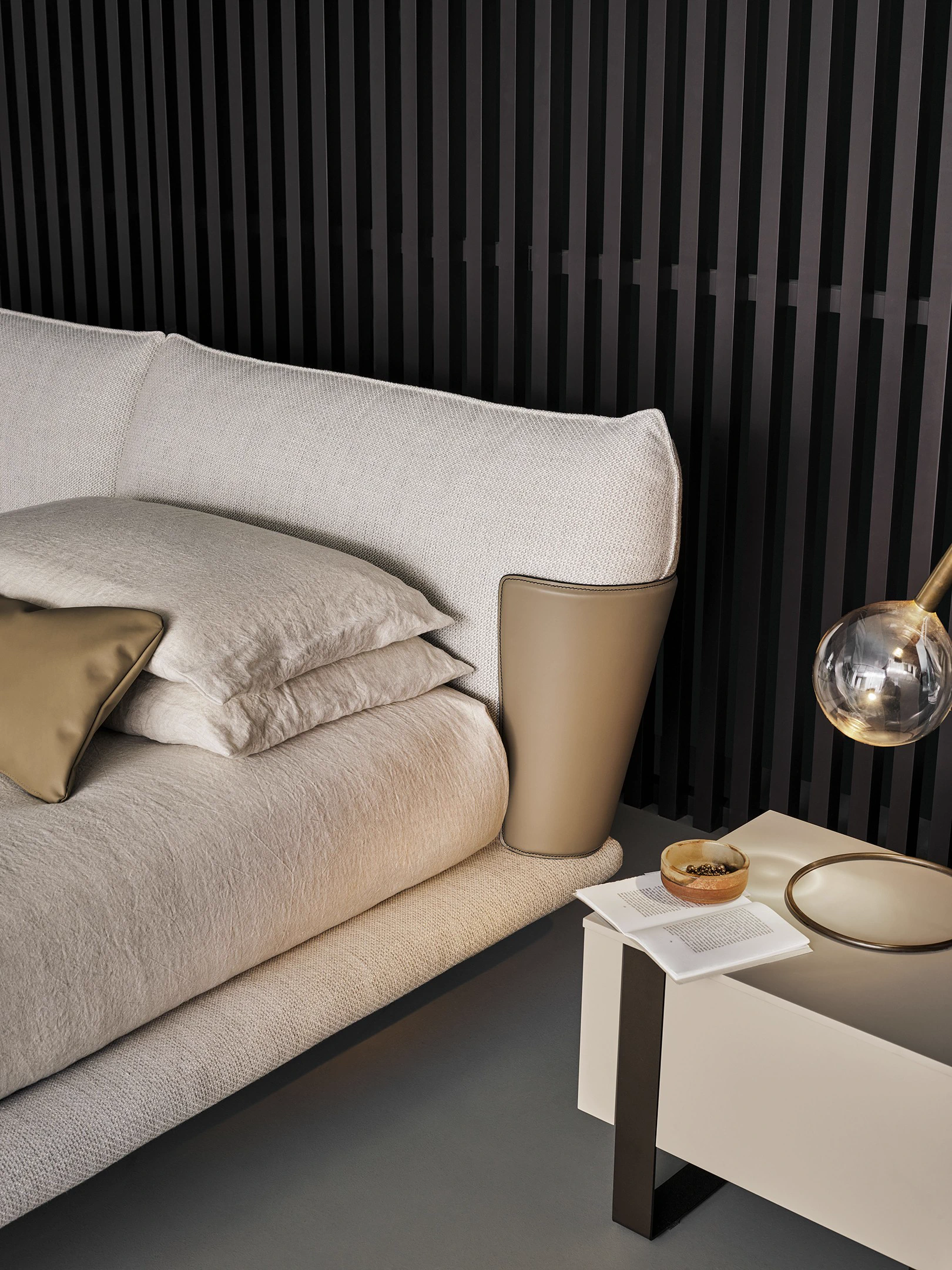 Кровать Blend — Bonaldo, кожа, фото 5
