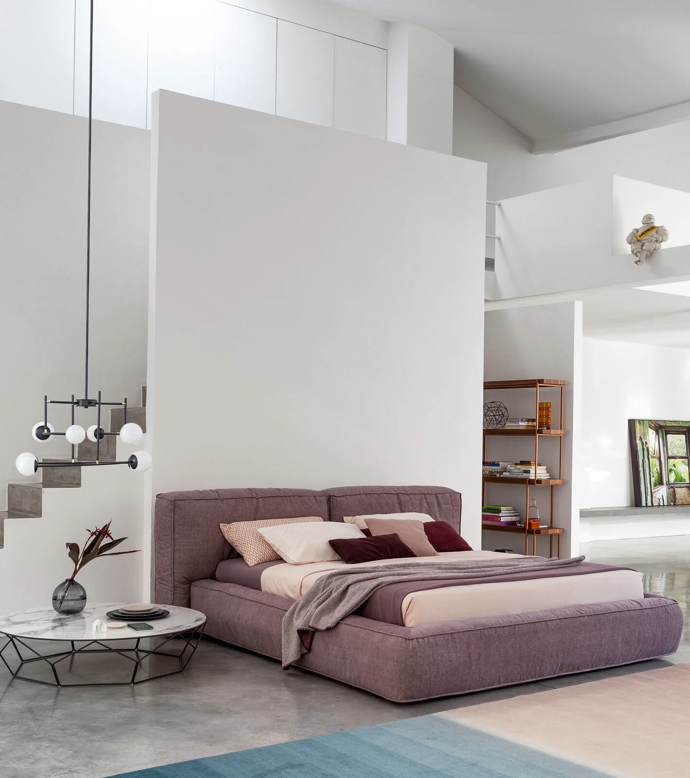 Кровать Fluff — Bonaldo, эко-кожа, фото 3