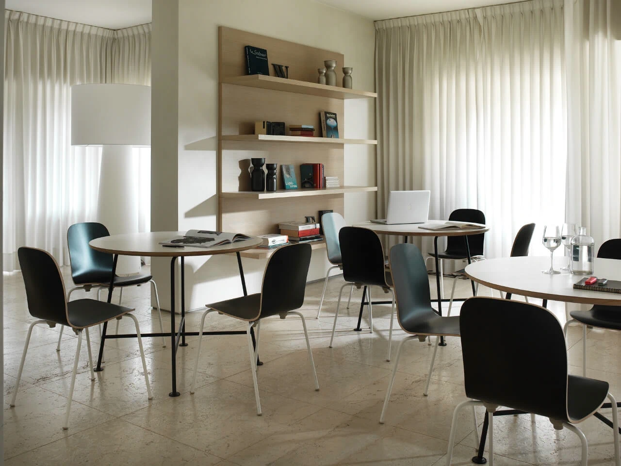 Стул Lounge — Cappellini, дерево, фото 5