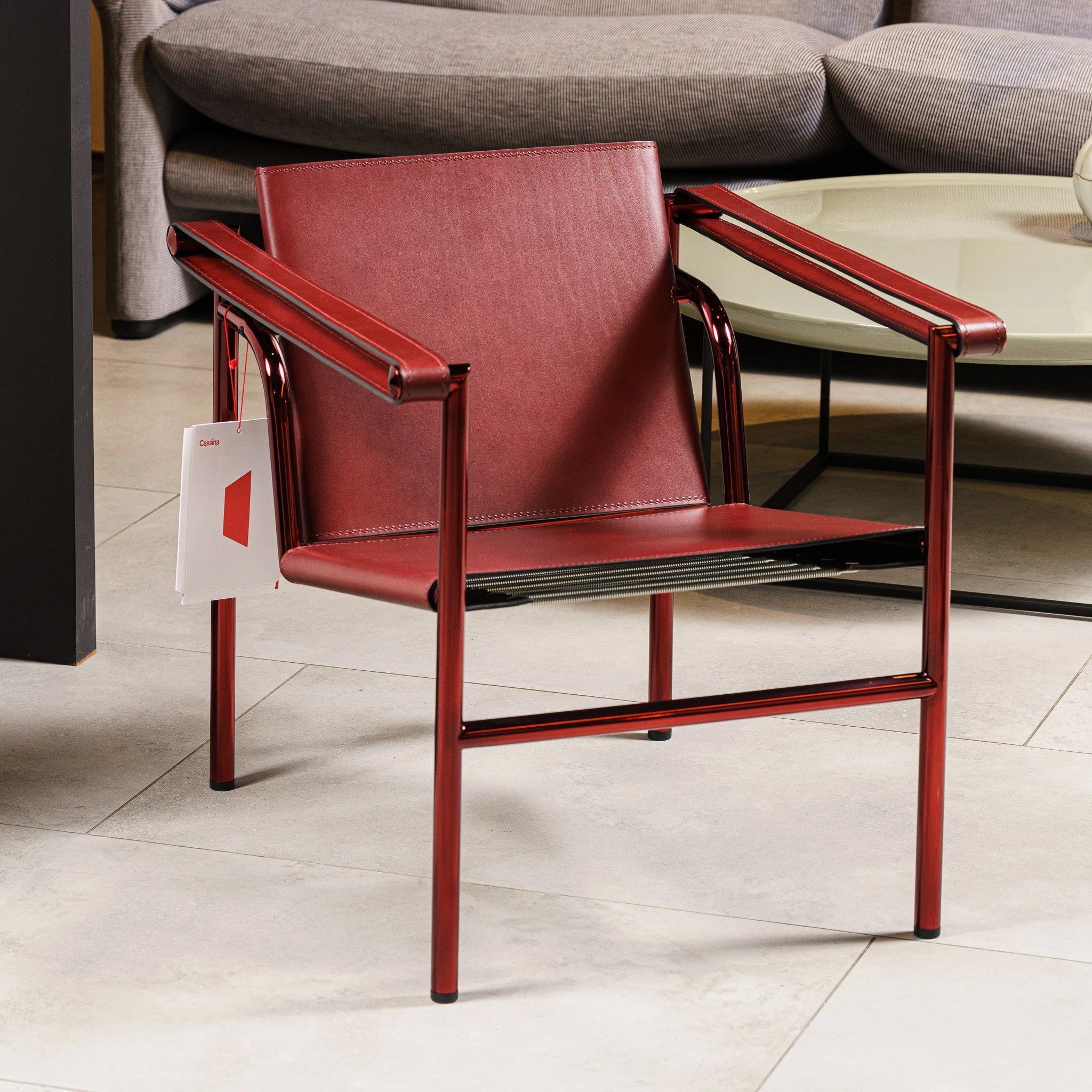 Кресло 1 Fauteuil Dossier Basculant, 60 — Cassina, кожа