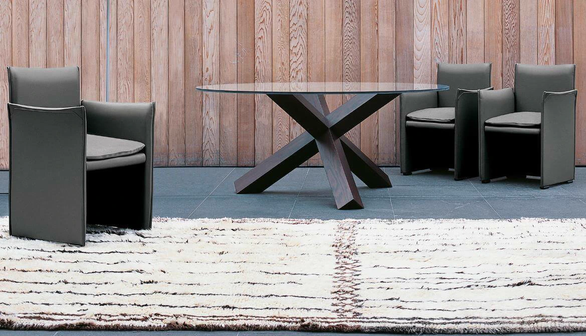 Каркас и наполнение: металл. Современный дизайн Стул 401 Break — Cassina, кожа, фото 2