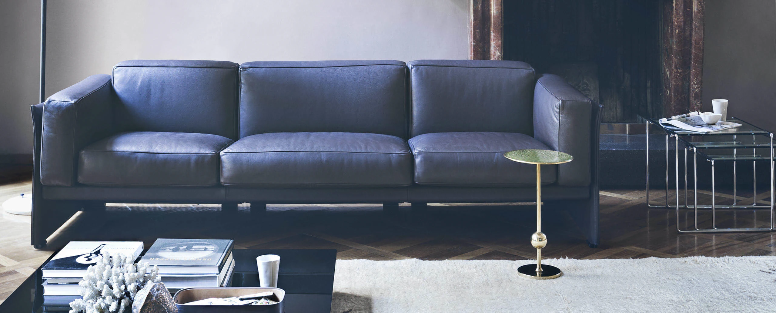Каркас и наполнение: металл. Современный дизайн Диван 405 Duc — Cassina, кожа, фото 3