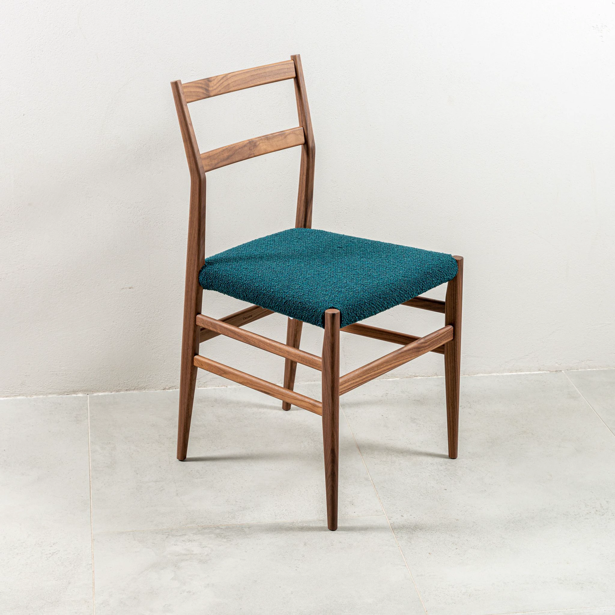 Стул без подлокотников 646 Leggera — Cassina, массив дерева