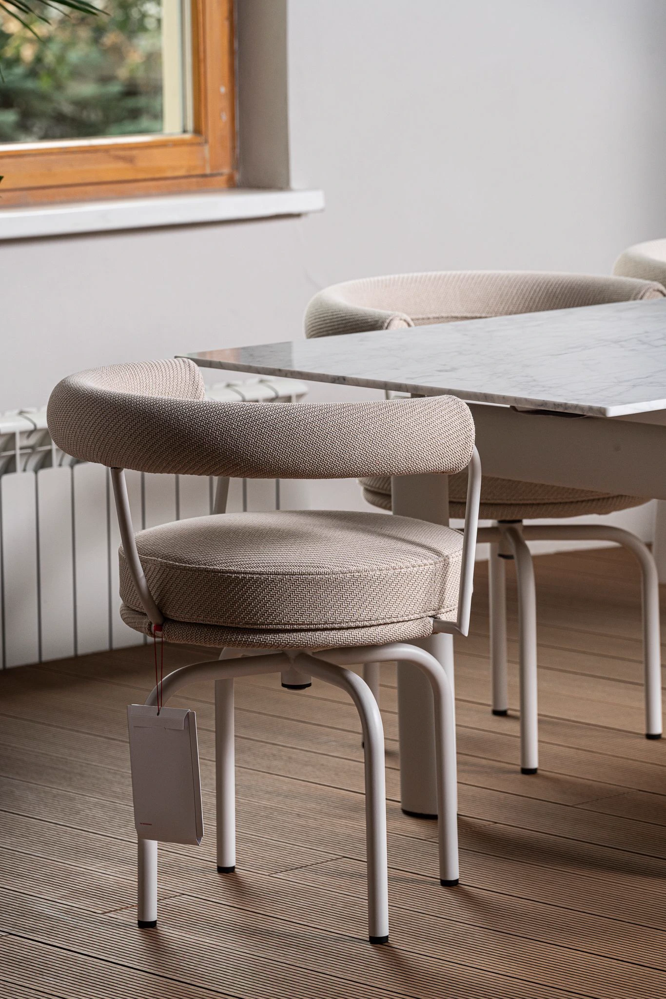 Уличный стул с чехлом 7 Fauteuil Tournant, Durable — Cassina, кожа, фото 4