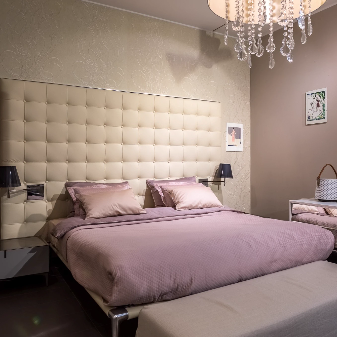 Кровать с высоким изголовьем L26/L27 Volage — Cassina