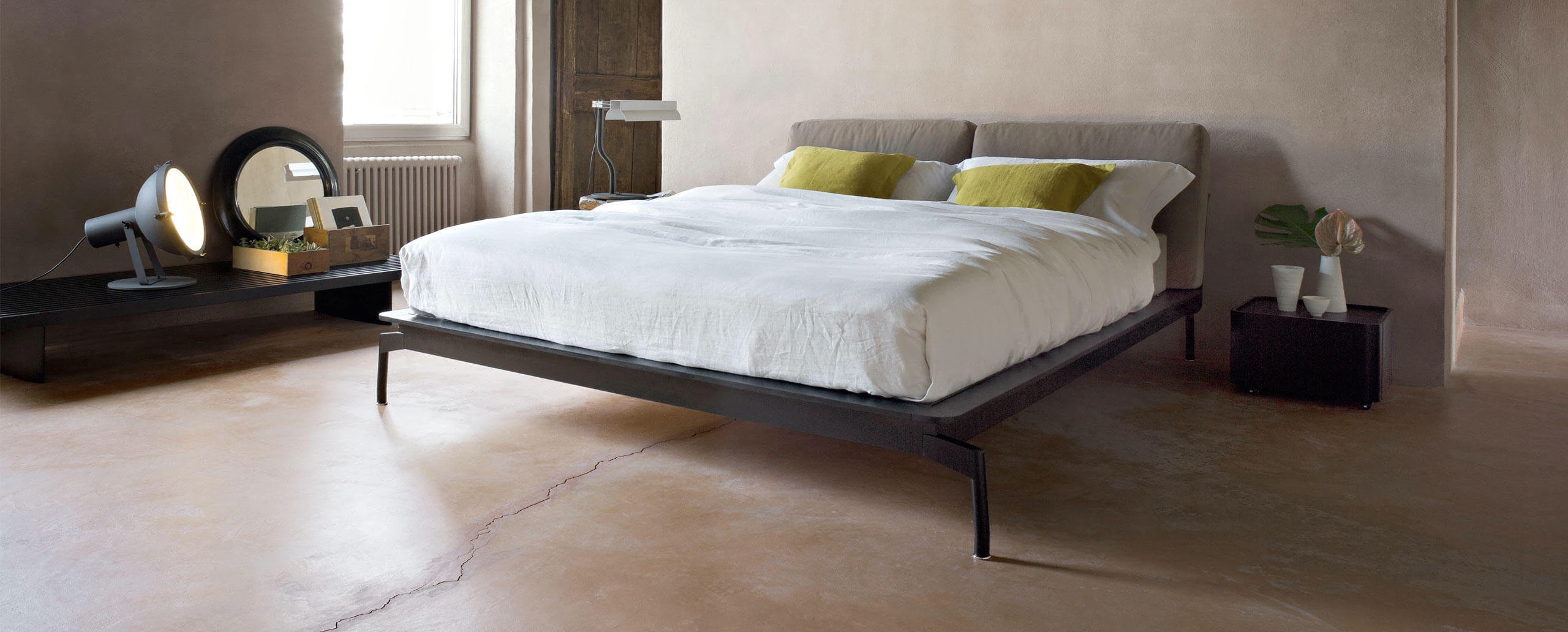 Дизайнерская кровать L40 Sled Slim — Cassina, кожа, фото 2