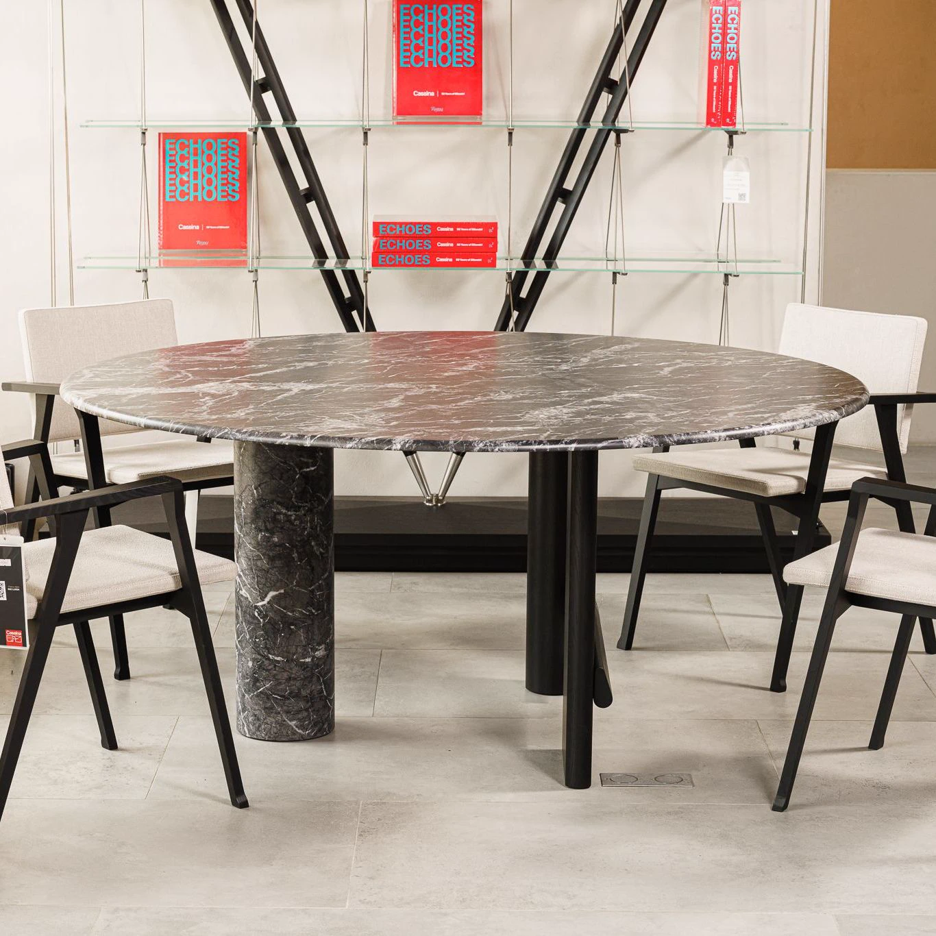 Стол Sengu Round — Cassina, мрамор