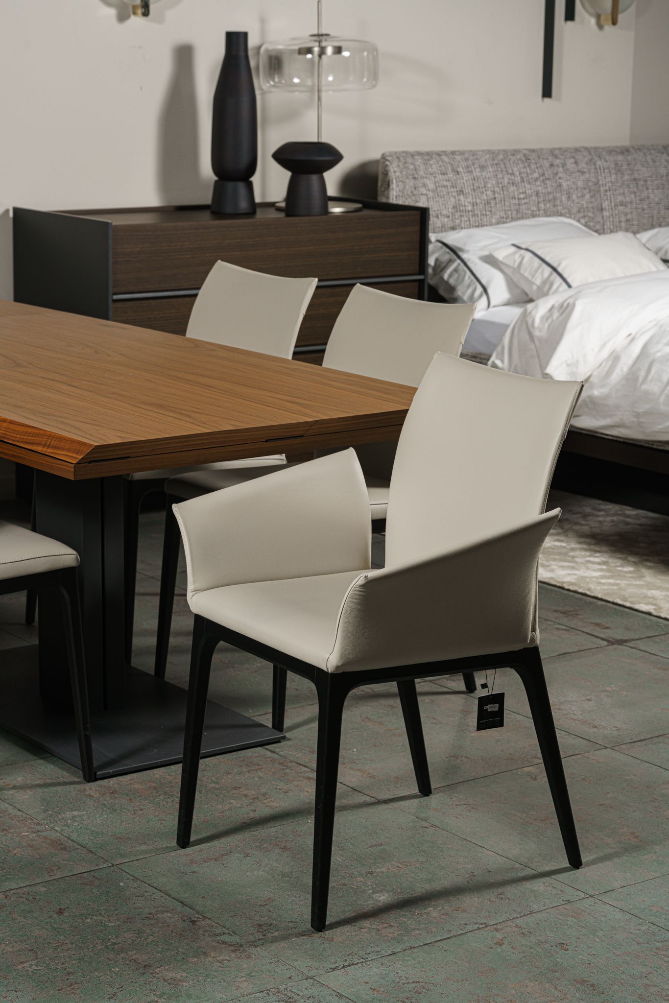 Стул с подлокотниками Arcadia pelle 948 lino/nero — Cattelan Italia, кожа, фото 5