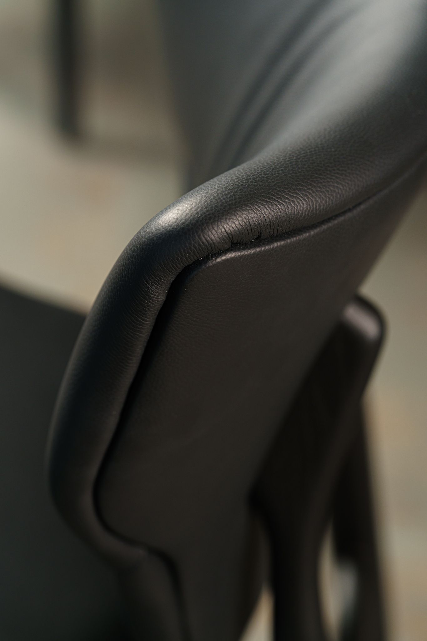 Стул Dumbo Nero — Cattelan Italia, кожа, фото 4