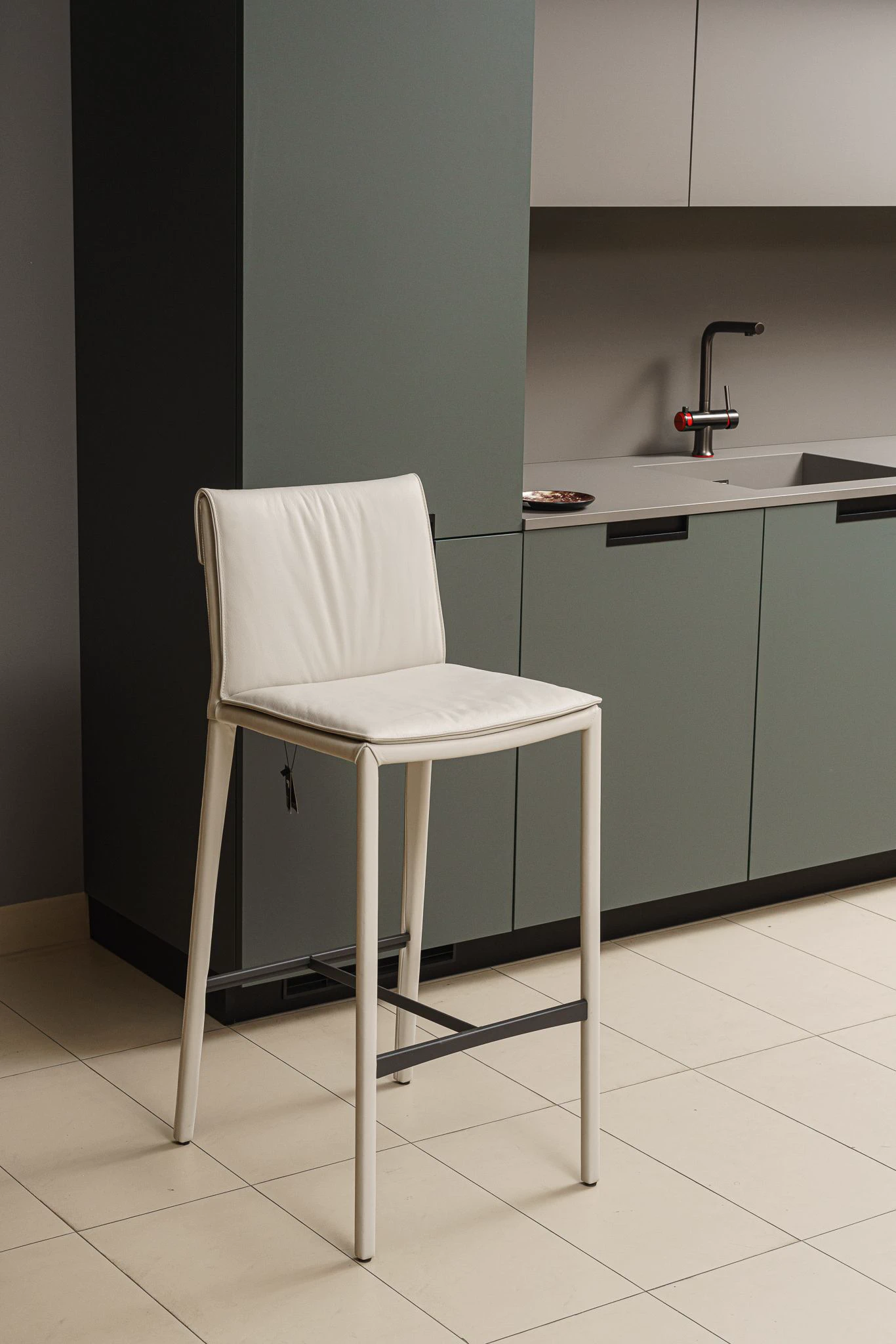 Барный стул Isabel A Pelle Dover — Cattelan Italia, кожа, фото 2