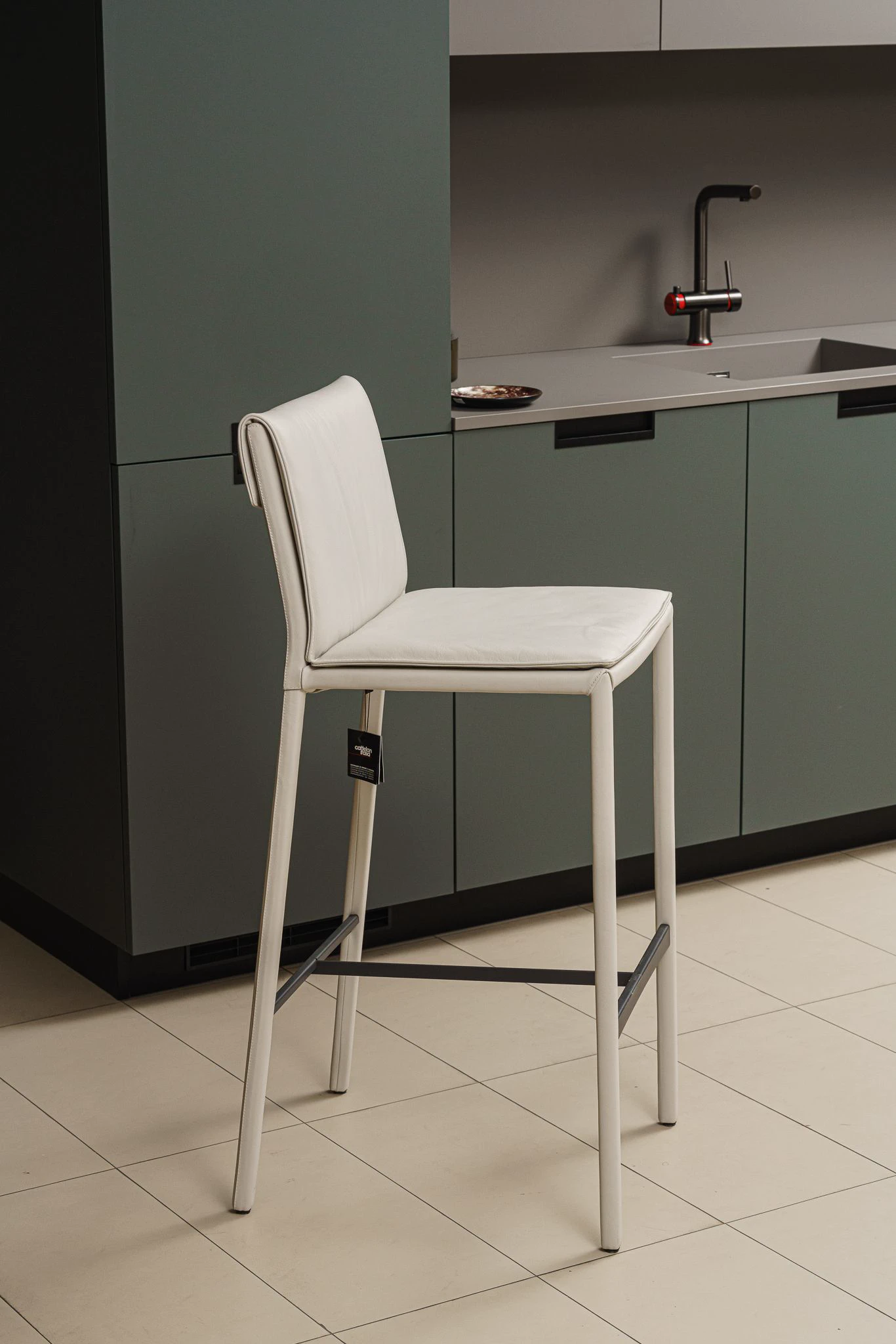 Барный стул Isabel A Pelle Dover — Cattelan Italia, кожа, фото 3