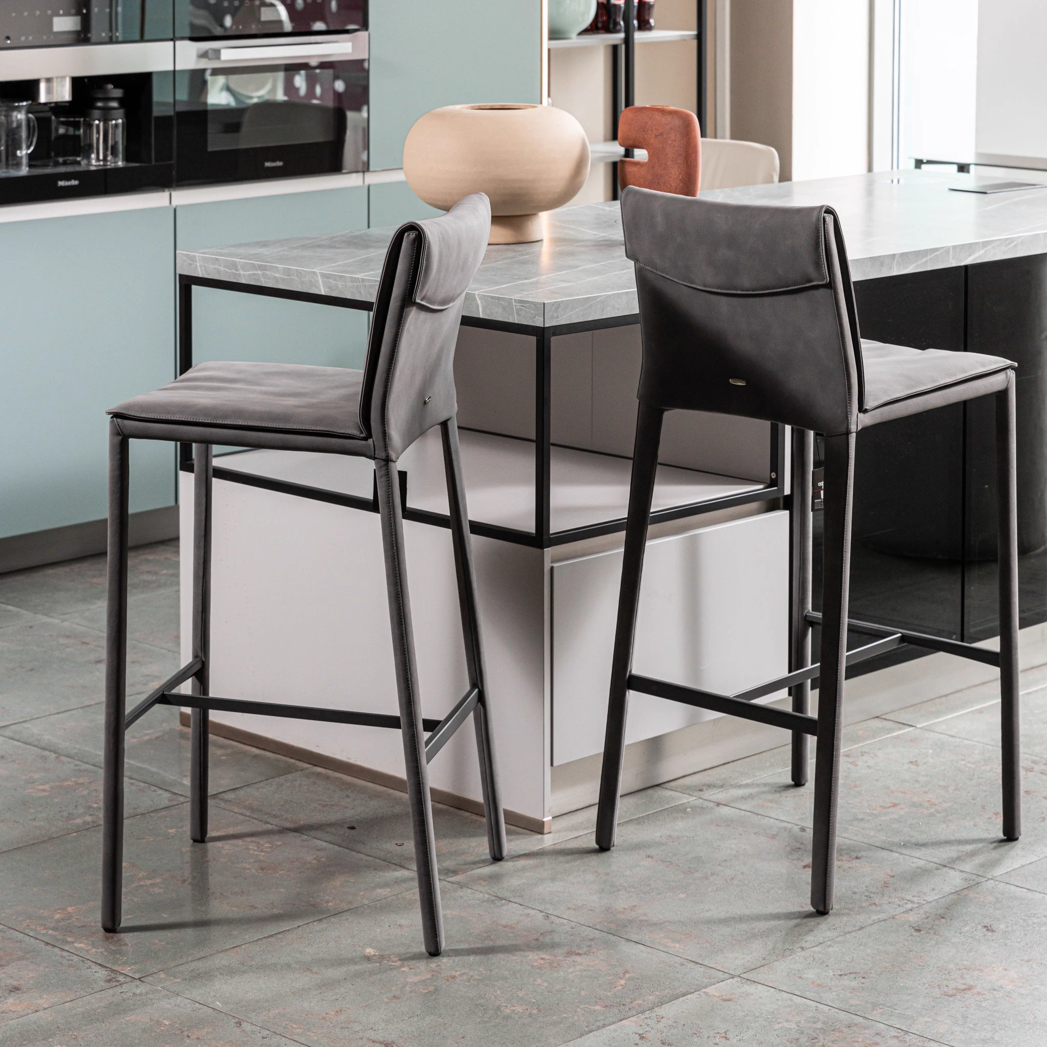 Барный стул Isabel A Pelle SN06 Vulcano — Cattelan Italia, кожа, фото 3