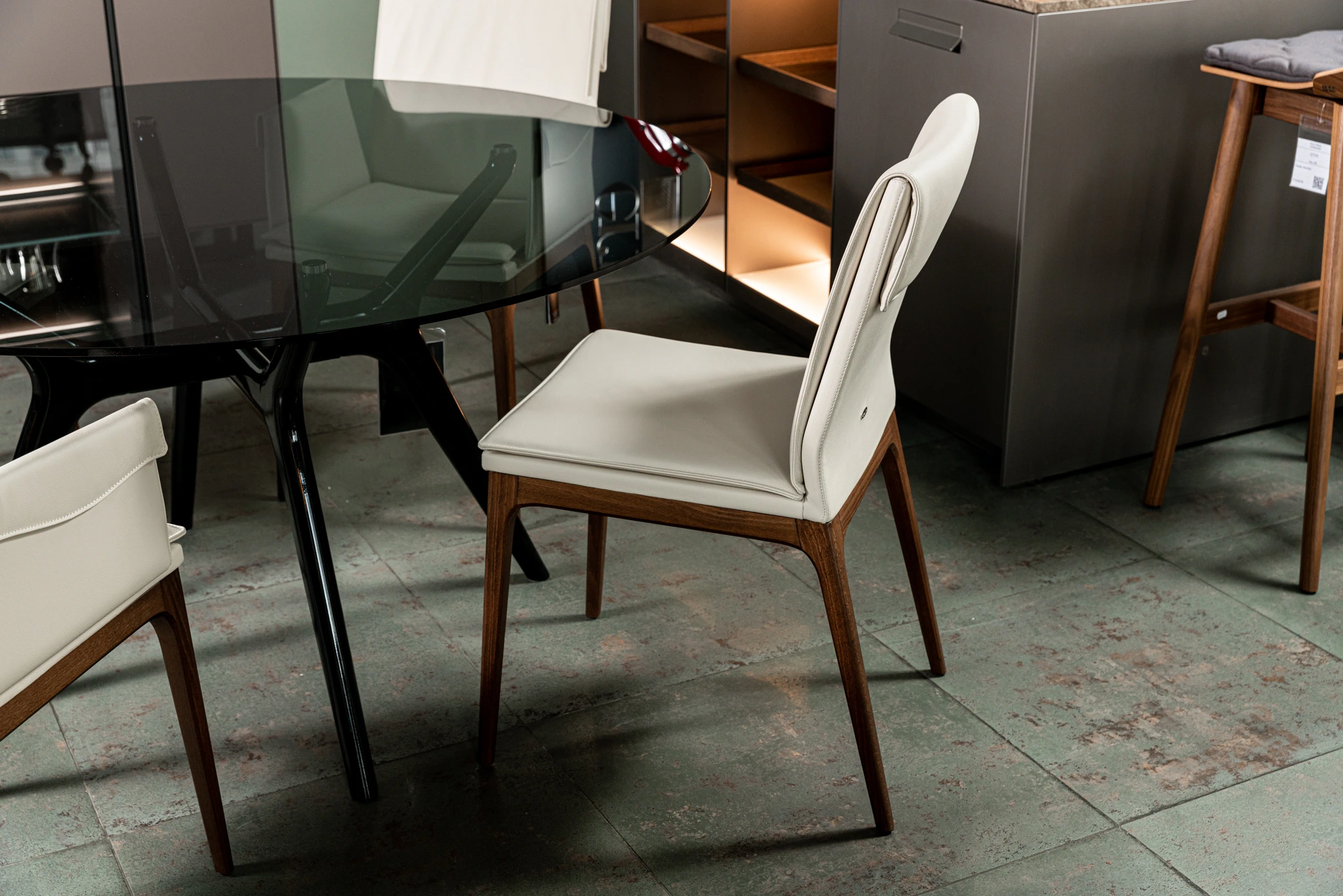 Стул Sofia A Noce Canaletto and Oyster — Cattelan Italia, кожа, фото 3