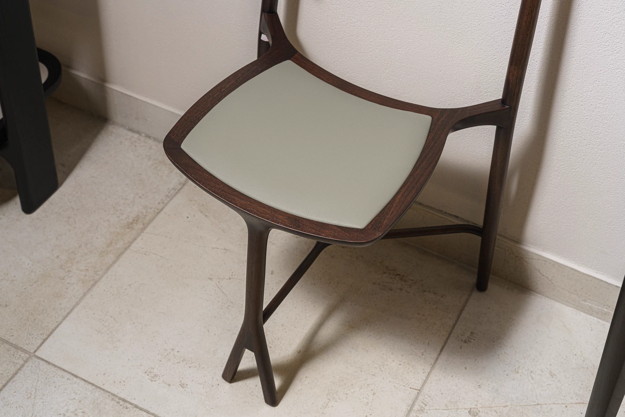 Стул Chambre Close Walnut St.Moka — Ceccotti, кожа, фото 3