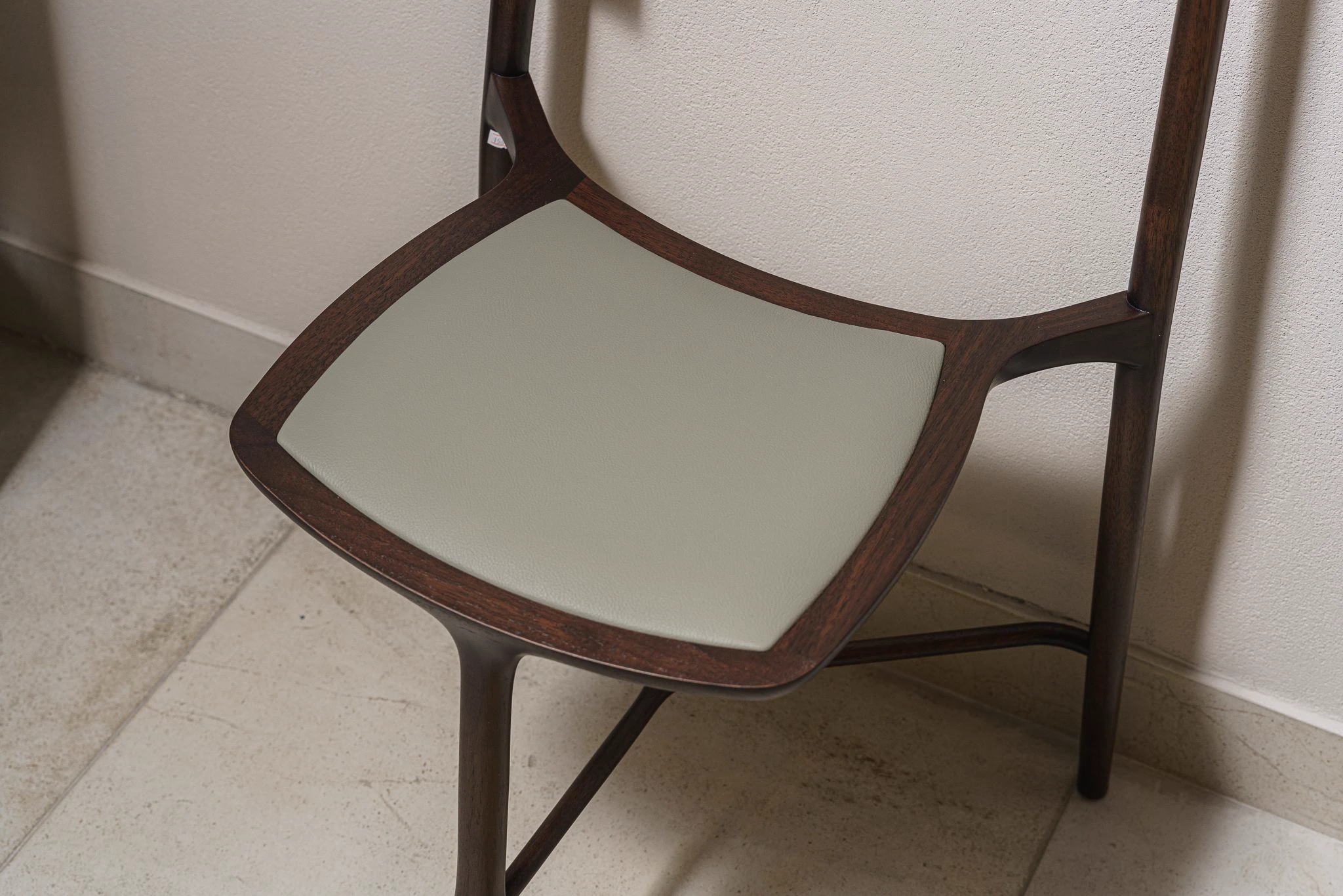 Стул Chambre Close Walnut St.Moka — Ceccotti, кожа, фото 4