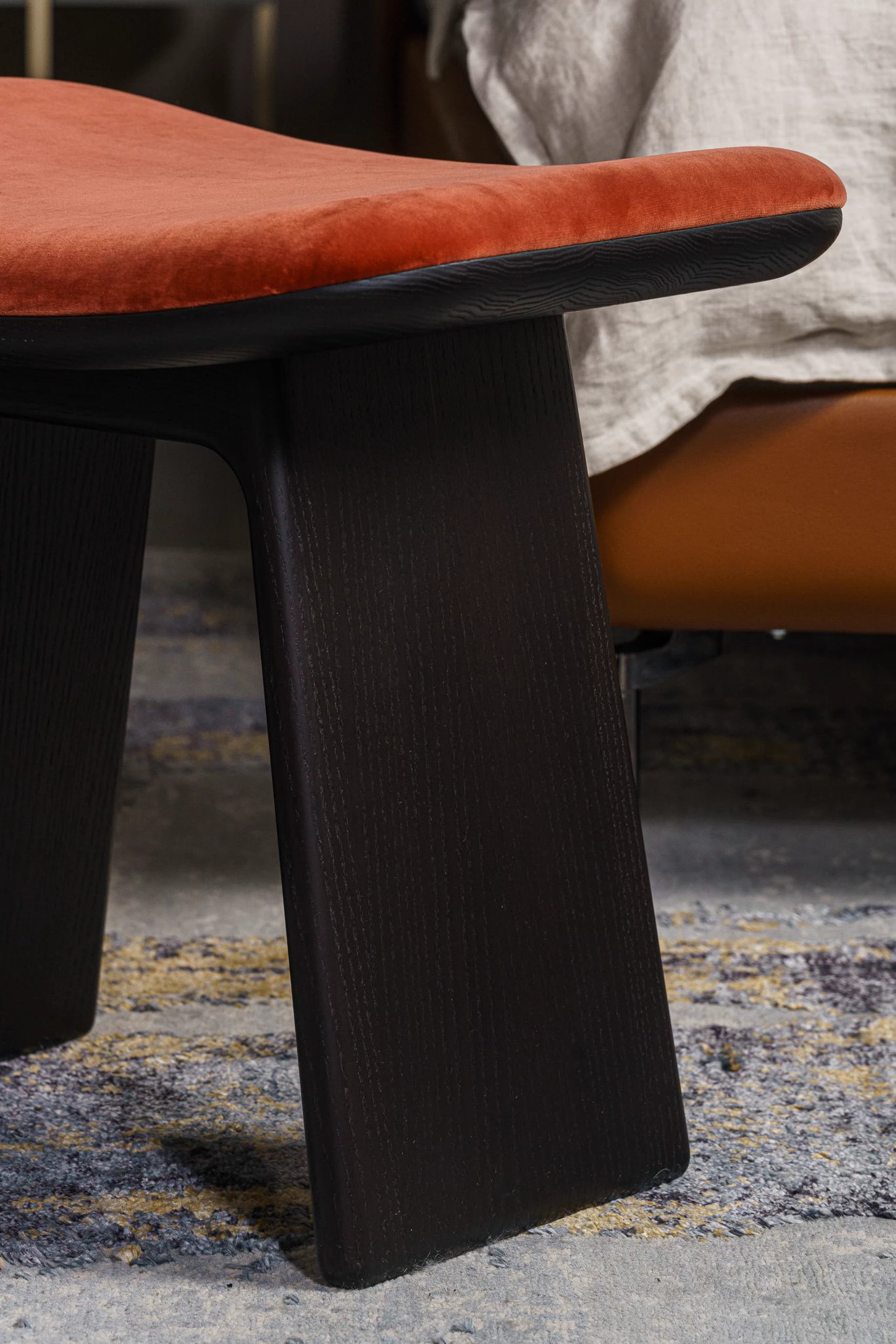 Пуф Duo Frassino wenge / Amazonie 025 — Ceccotti, ткань, фото 2