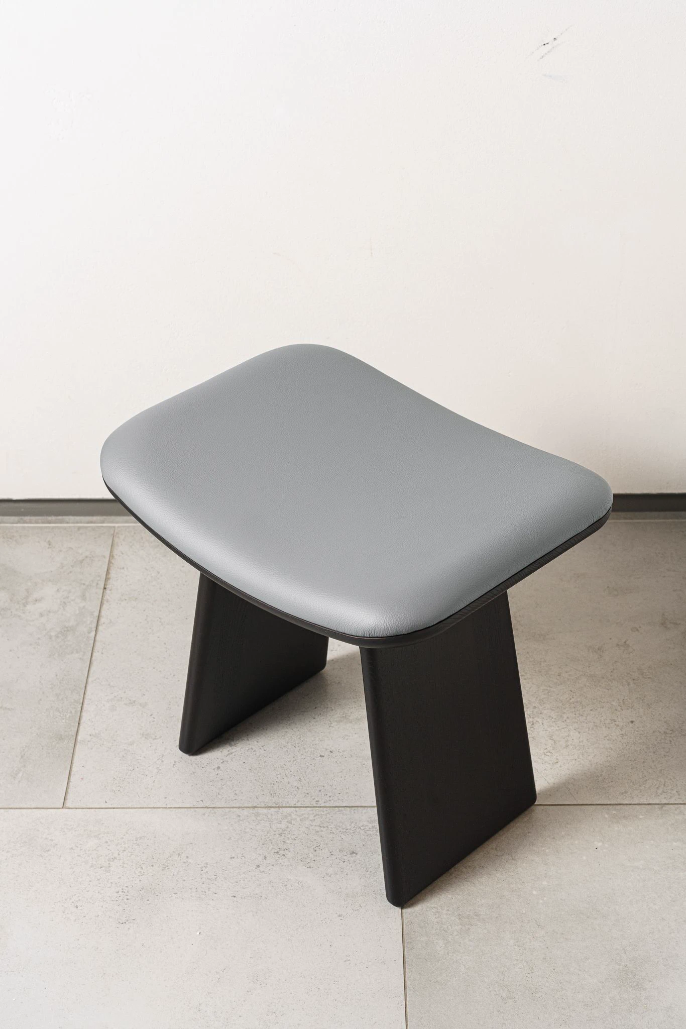 Пуф Duo Frassino wenge / Fr.wenge/ Pelle Steel Blue — Ceccotti, ткань, фото 3
