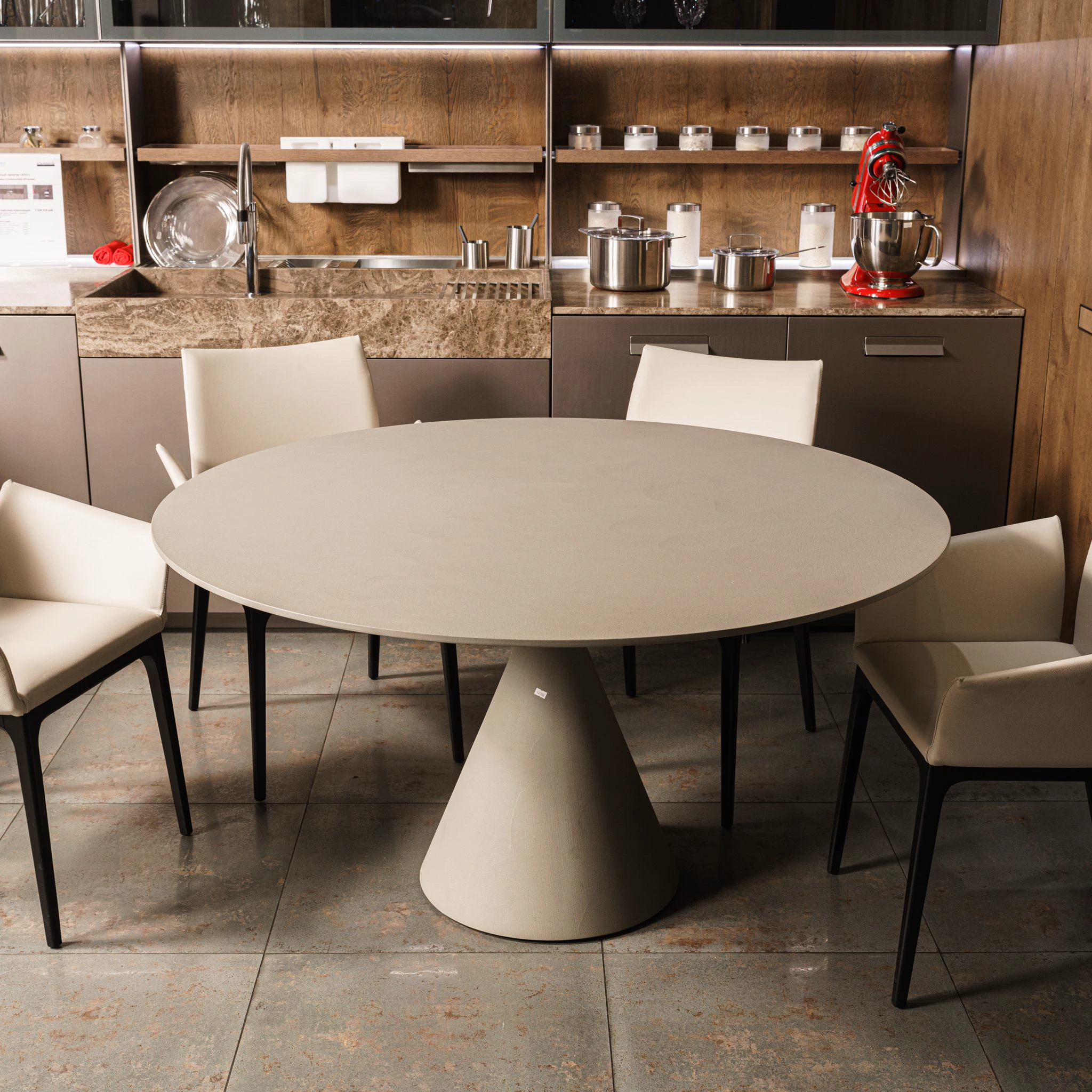 Стол Clay 140 Cemento Grigio Luna 697 — Desalto, металл