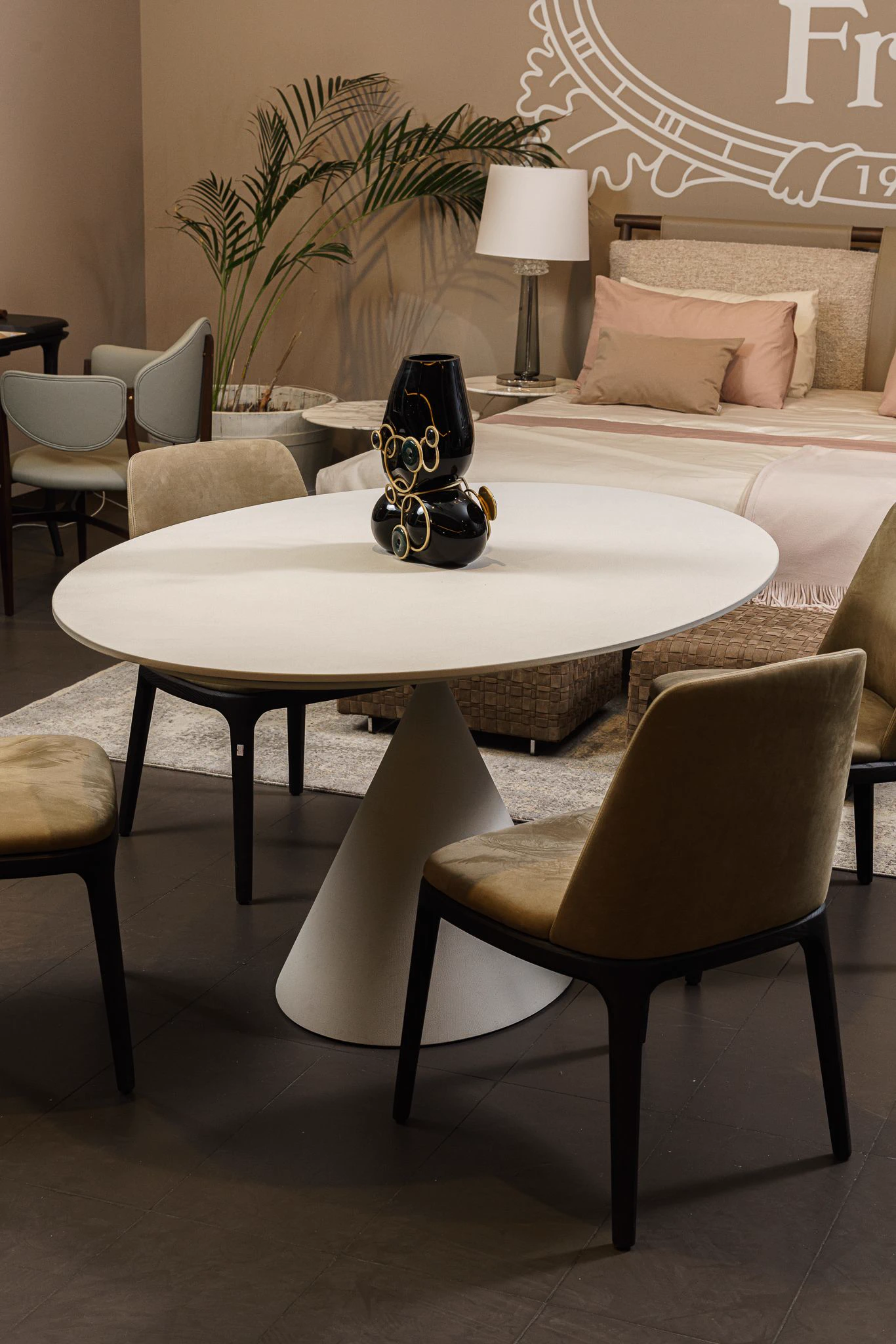 Стол Clay Oval Ghiaccio concrete — Desalto