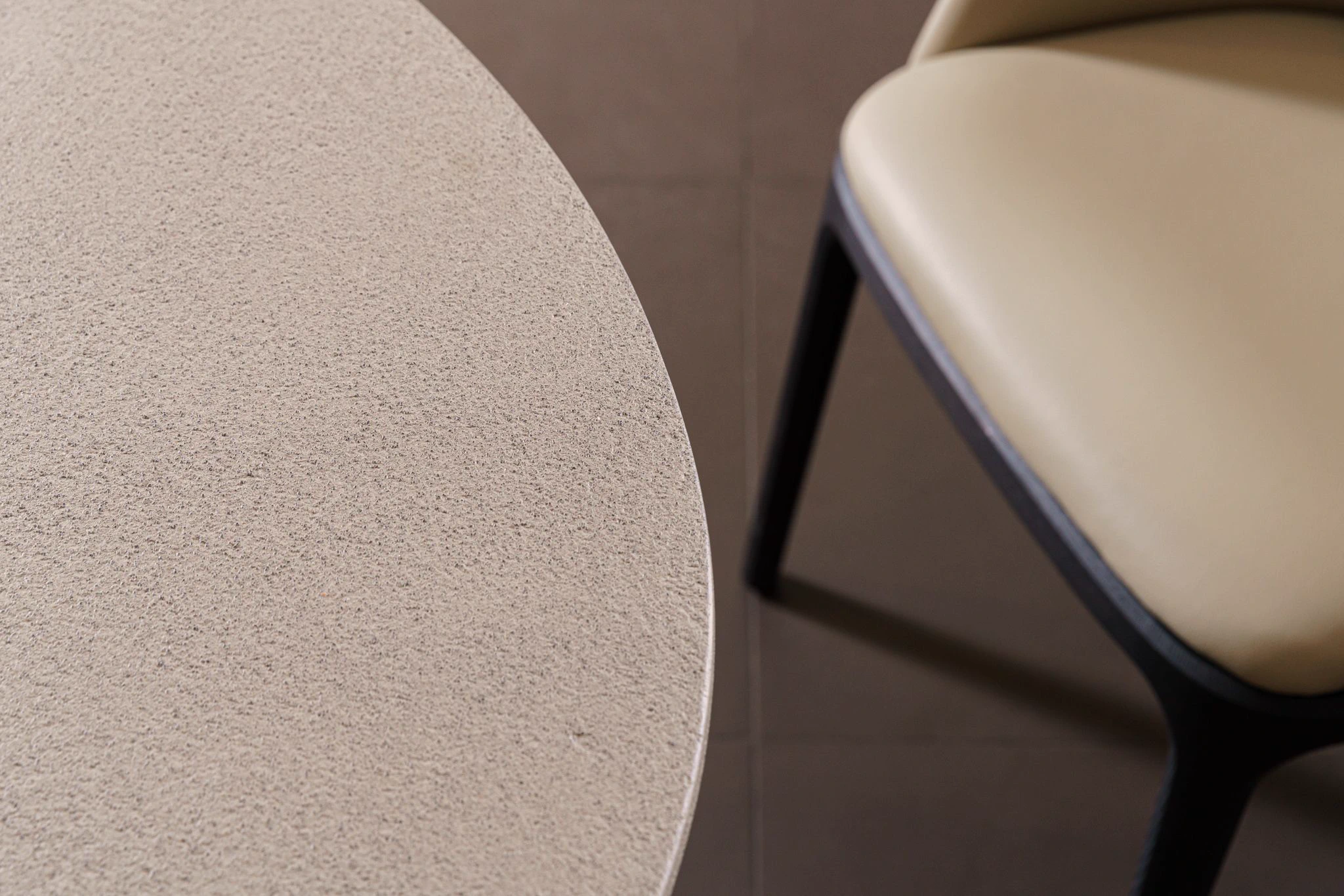 Стол Clay Oval Pietra Tufo — Desalto, фото 3