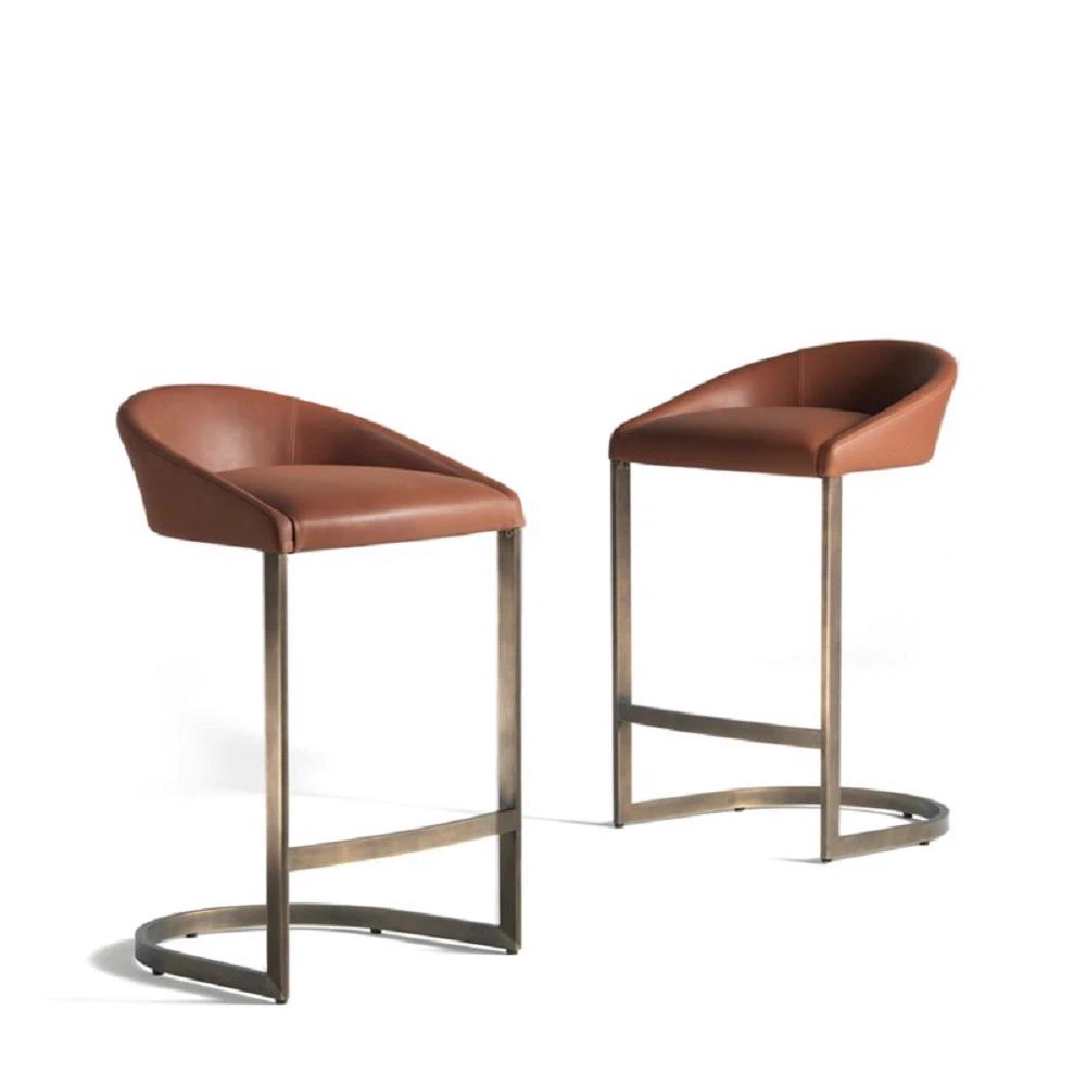Каркас и наполнение: металл. Стиль ар-деко Барный стул Sign Stool — Emmemobili, кожа