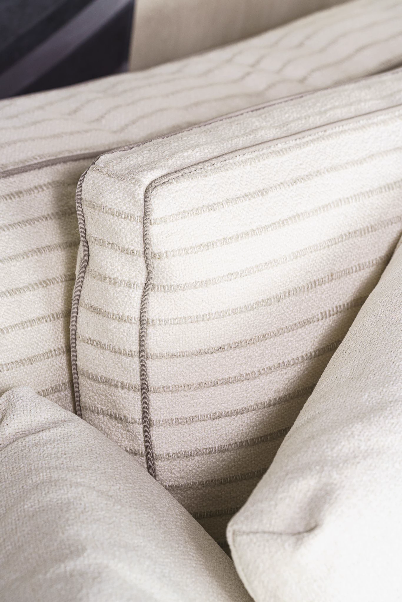 Диван с двумя подушками Camelot Egypt extra — Flexform, кожа, фото 5
