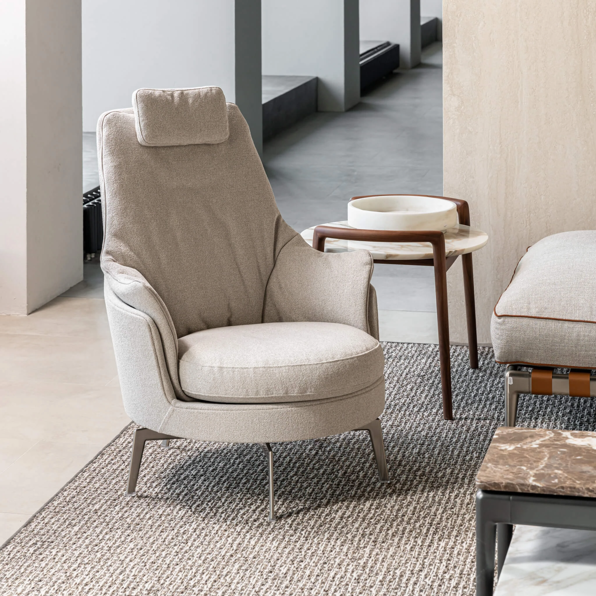 Кресло Guscioalto — Flexform, кожа
