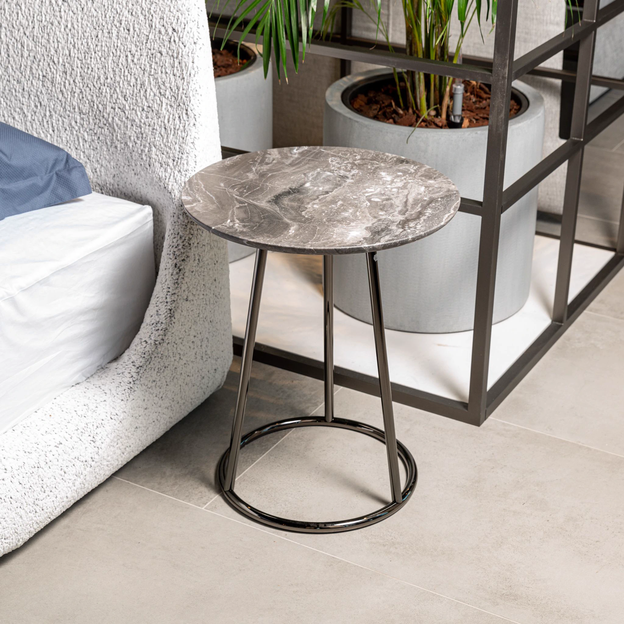 Каркас и наполнение: металл. Современный дизайн Столик Angle Arabesco marble — Flou, мрамор