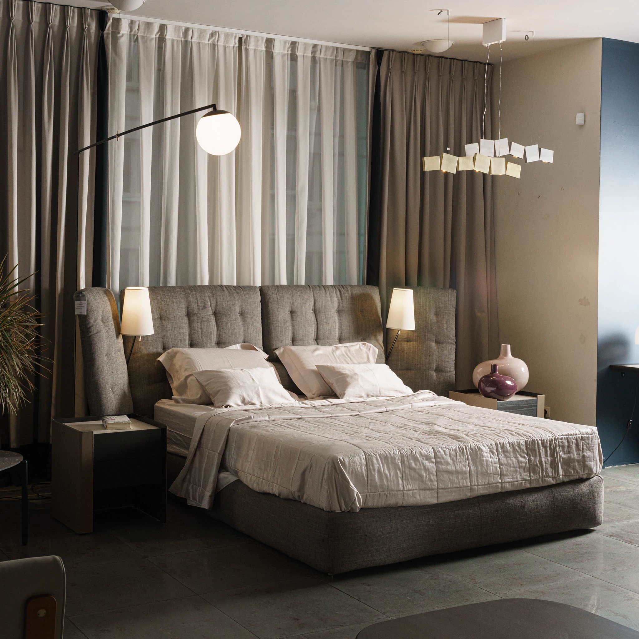 Дизайнерская кровать Angle London 802 — Flou, ткань