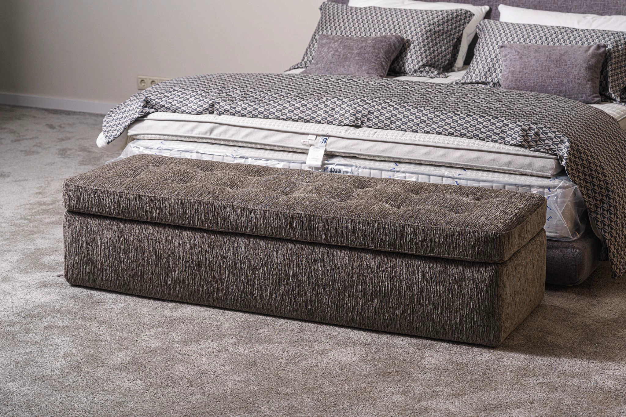 Банкетка с ящиком Iko Bruno Cenere 857 — Flou, текстиль, фото 3