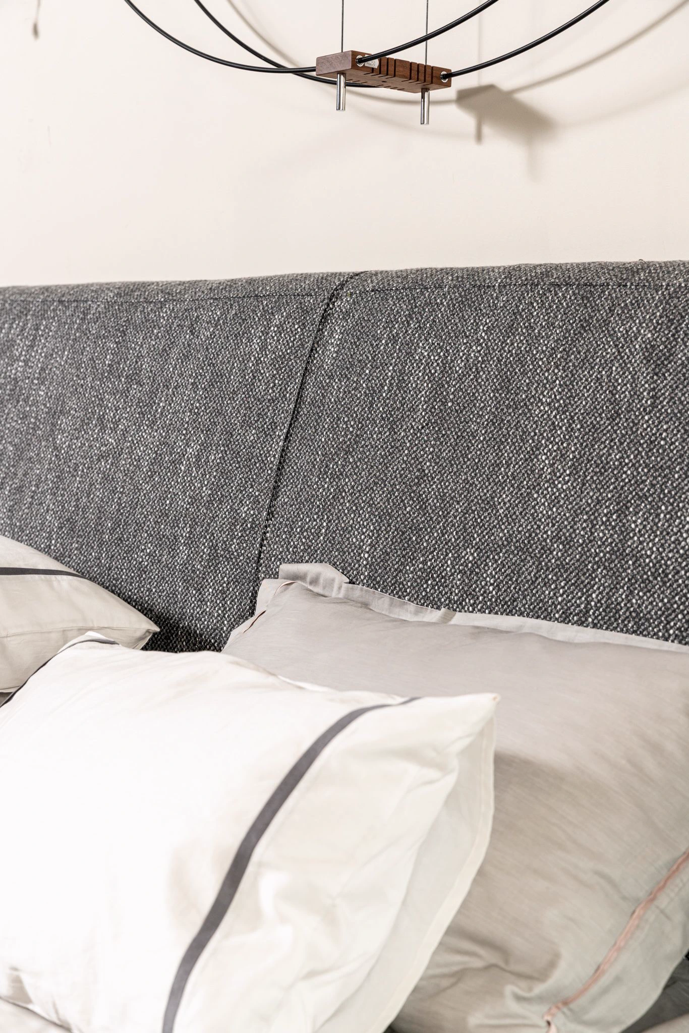 Кровать Myplace Connor grey с боксом для хранения — Flou, текстиль, фото 4