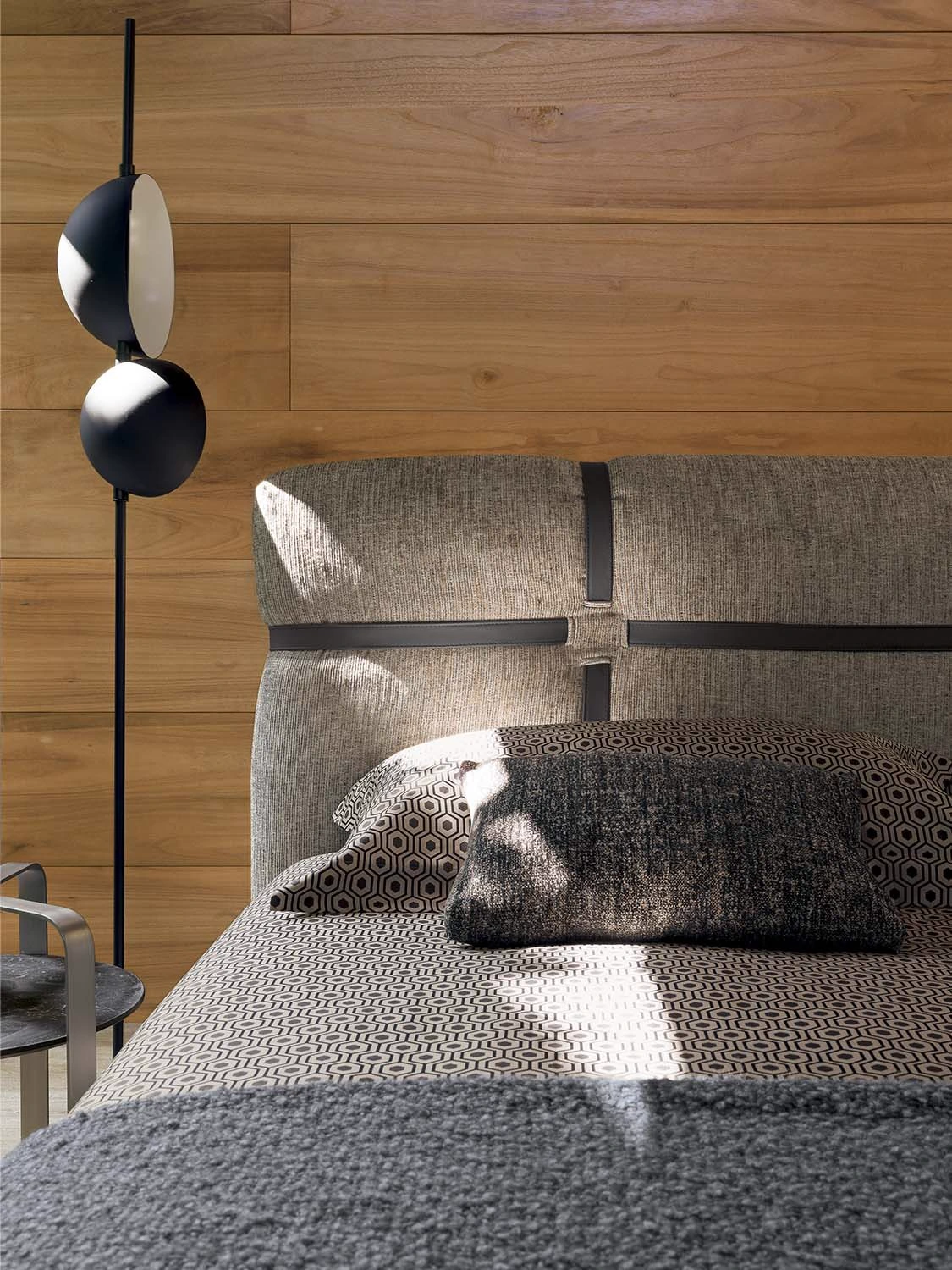 Кровать New Bond 813 Alexander Quartz — Flou, кожа, фото 4