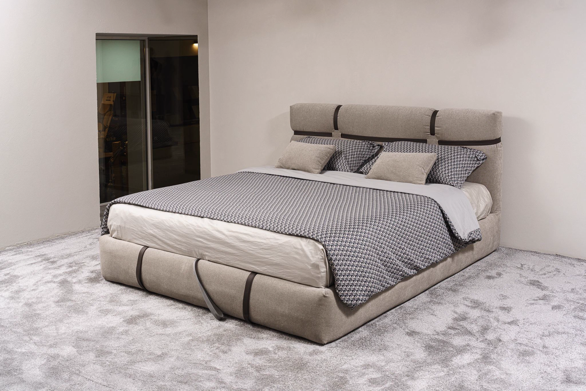 Кровать New Bond Mason 781 — Flou, кожа, фото 4