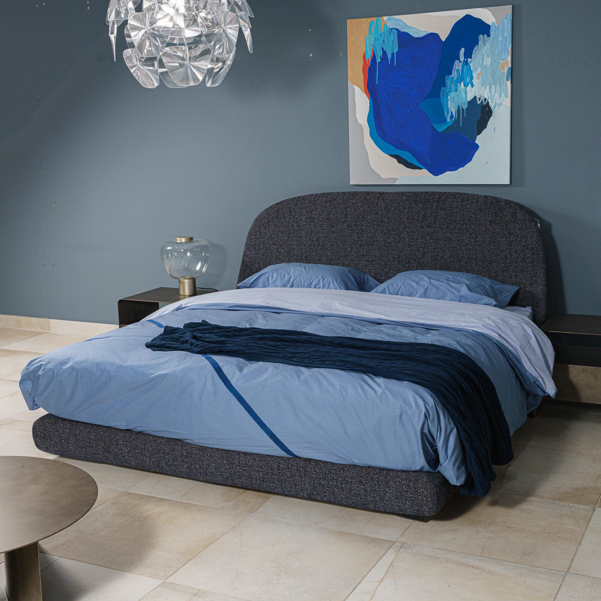 Кровать с матрасом Taormina Rudolf royal blue — Flou, текстиль