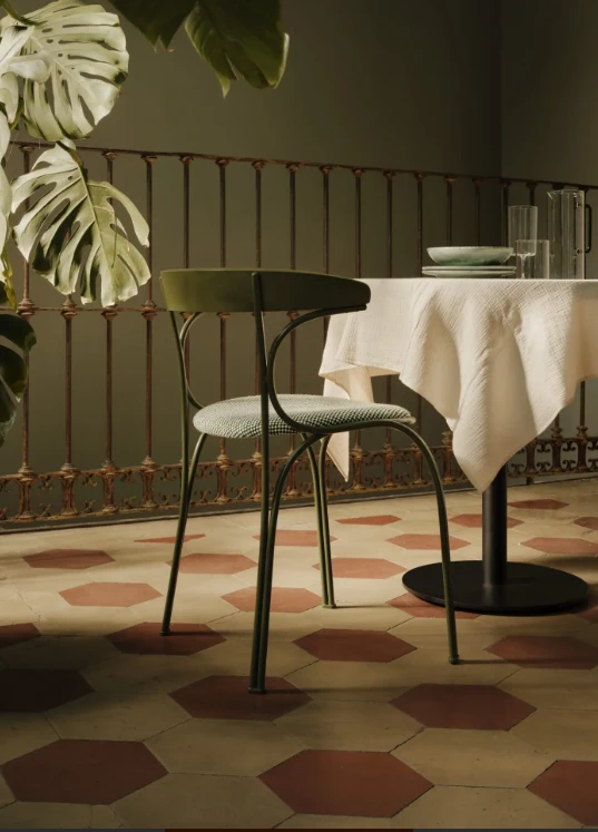Стул Ample — Gebruder Thonet Vienna, металл, фото 5