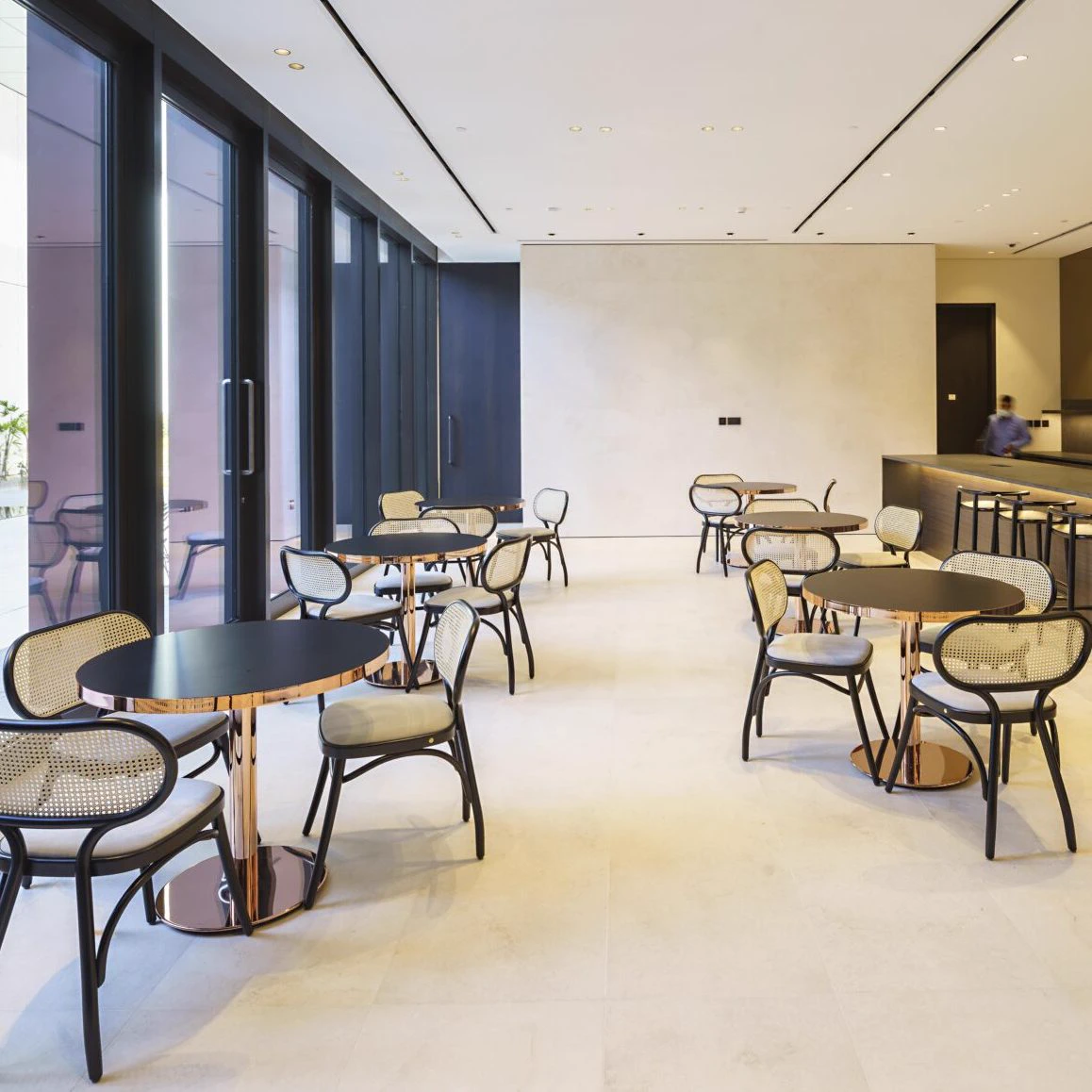 Стол Brandy — Gebruder Thonet Vienna, мрамор