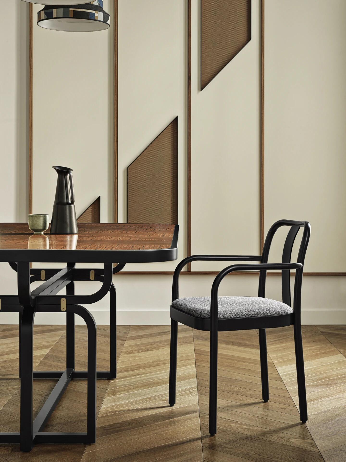 Стол Caryllon — Gebruder Thonet Vienna, дерево, фото 5